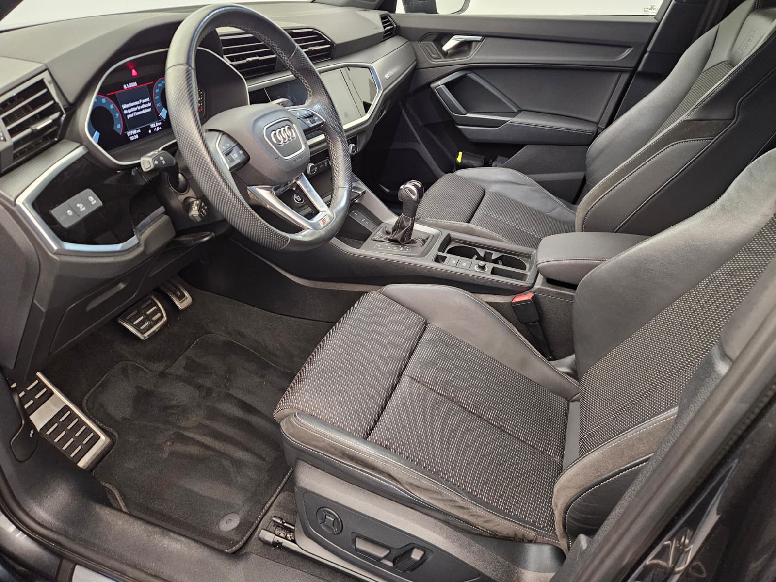 AUDI Q3 Sportback 35 TFSI S line Attraction S-tronic-image-10