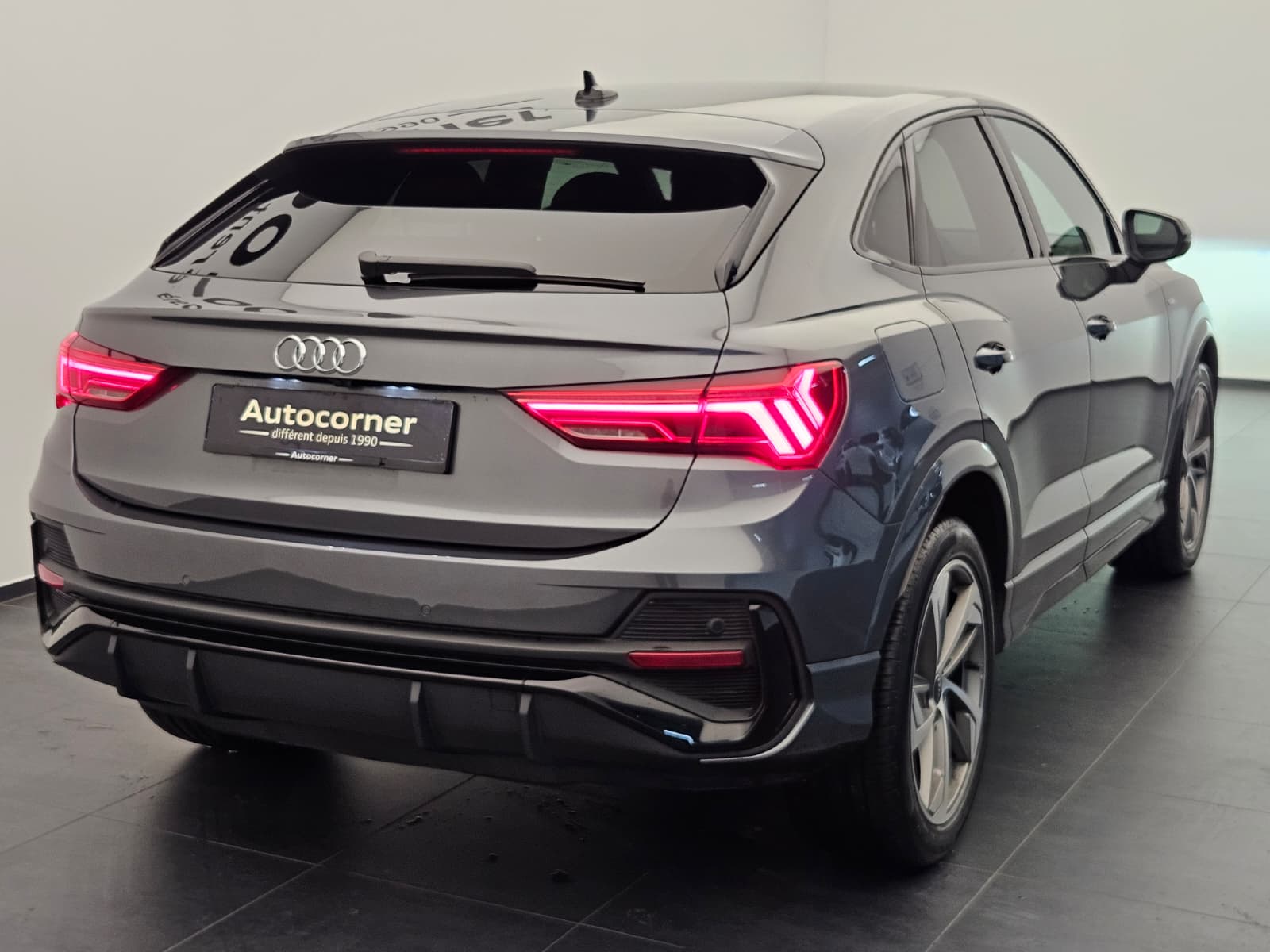 AUDI Q3 Sportback 35 TFSI S line Attraction S-tronic-image-6