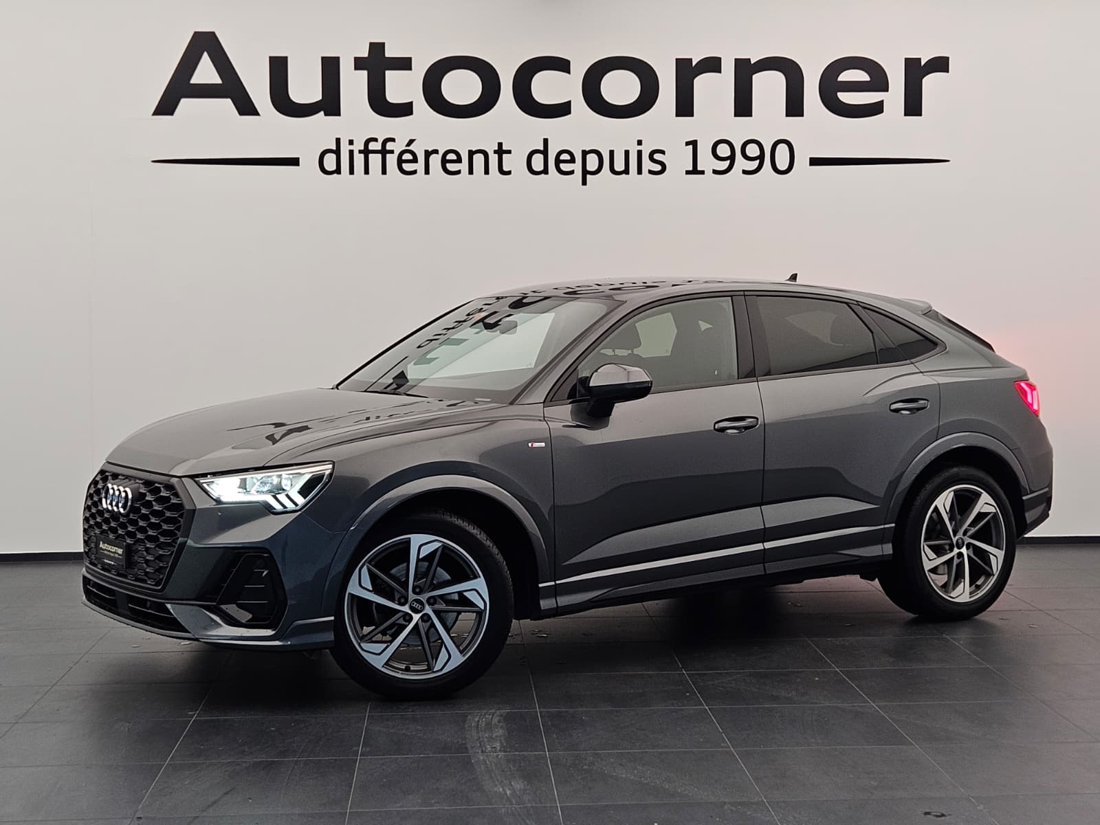 AUDI Q3 Sportback 35 TFSI S line Attraction S-tronic-image-0