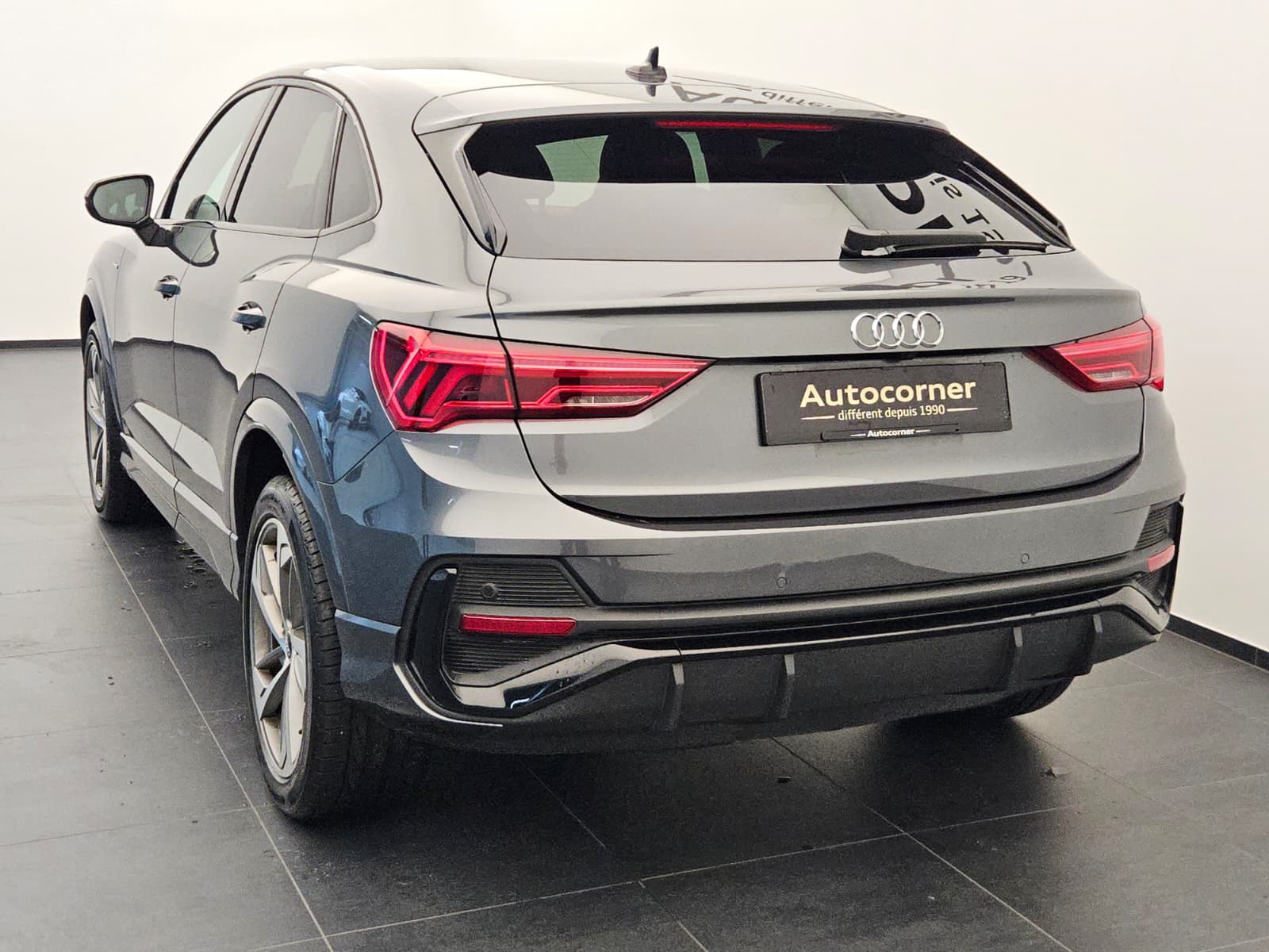 AUDI Q3 Sportback 35 TFSI S line Attraction S-tronic-image-8