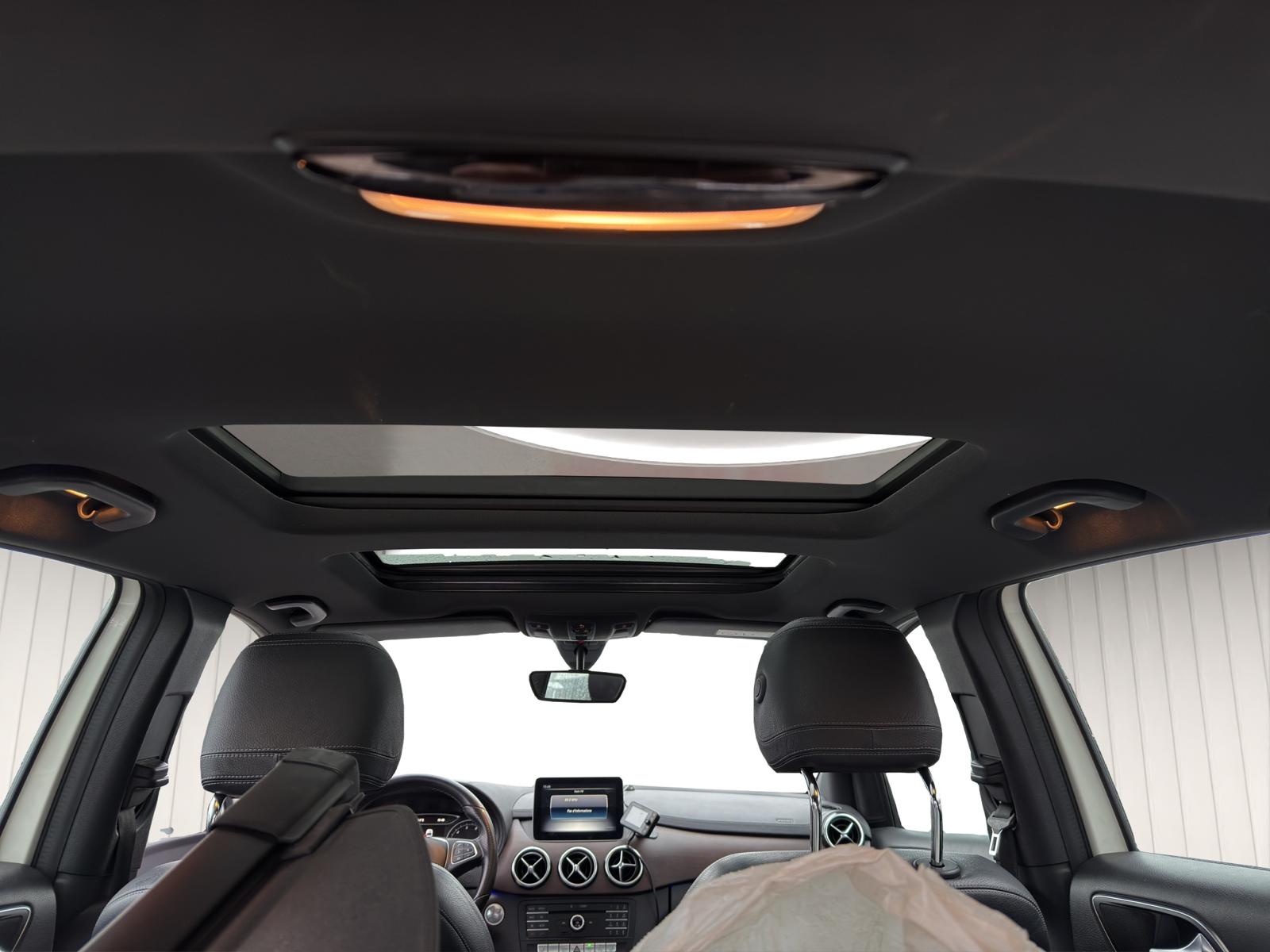 MERCEDES-BENZ B 180 Style-image-9