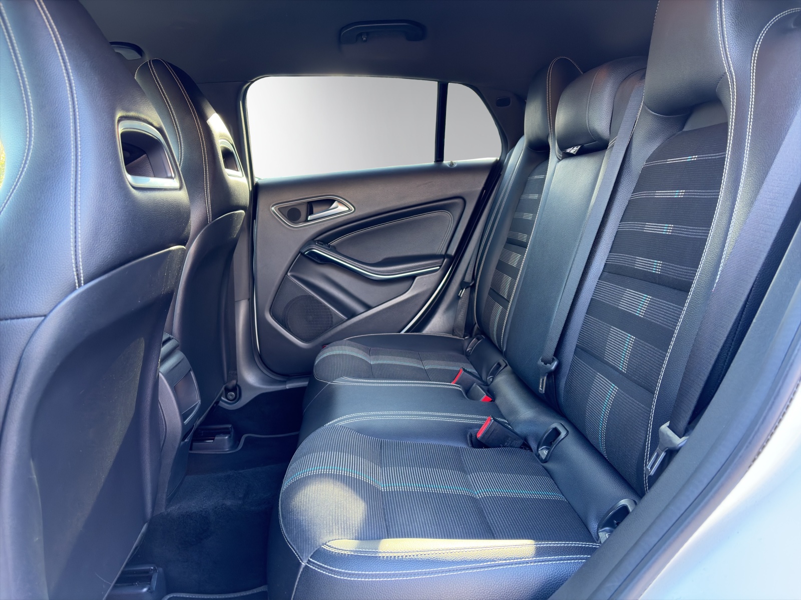 Image MERCEDES-BENZ CLA-200 CLA 200 d Night Star