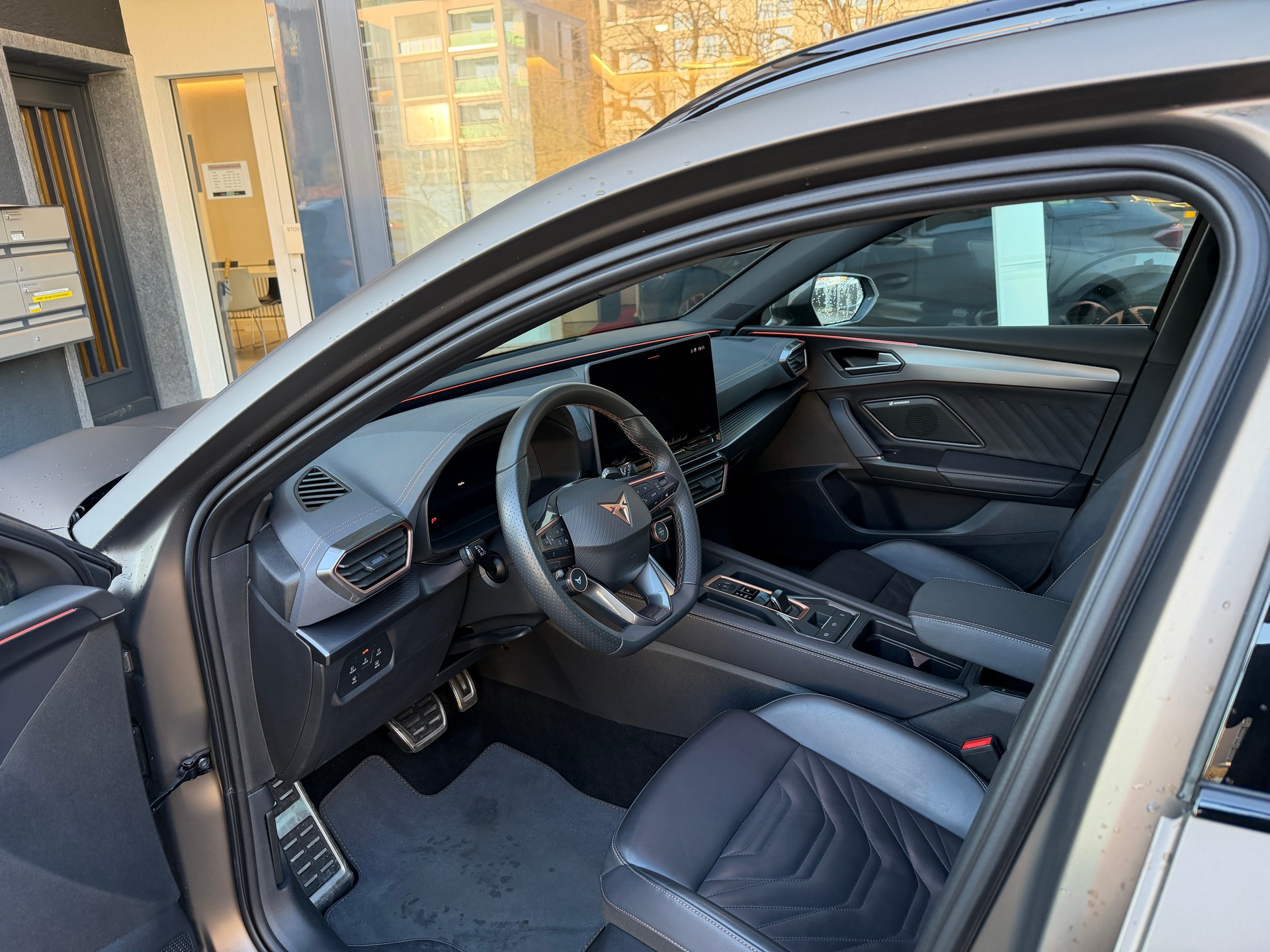 CUPRA LEON ST 2.0 TSI VZ DSG 4Drive-image-10