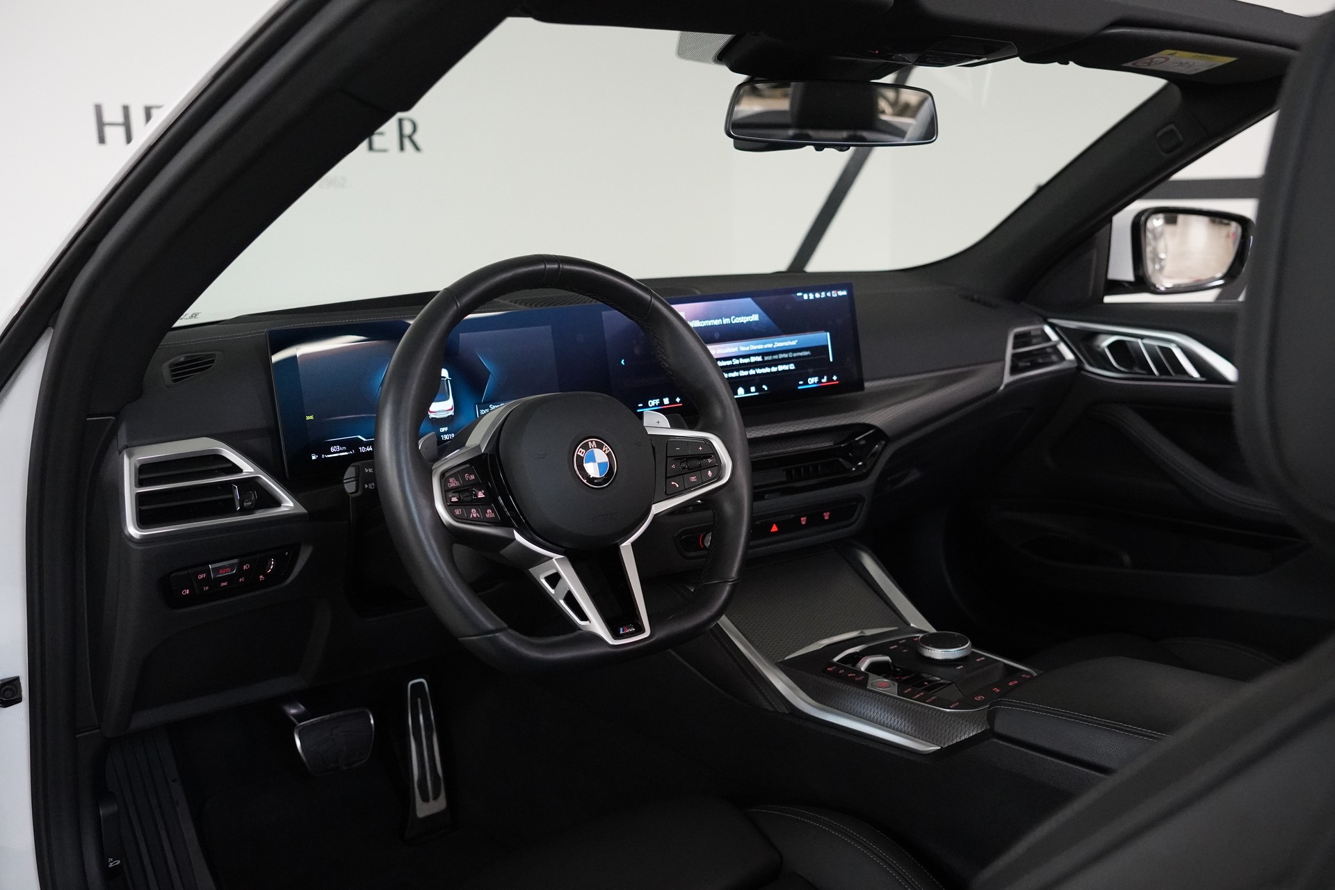 BMW 430i xDrive Cabriolet M Sport Steptronic-image-30