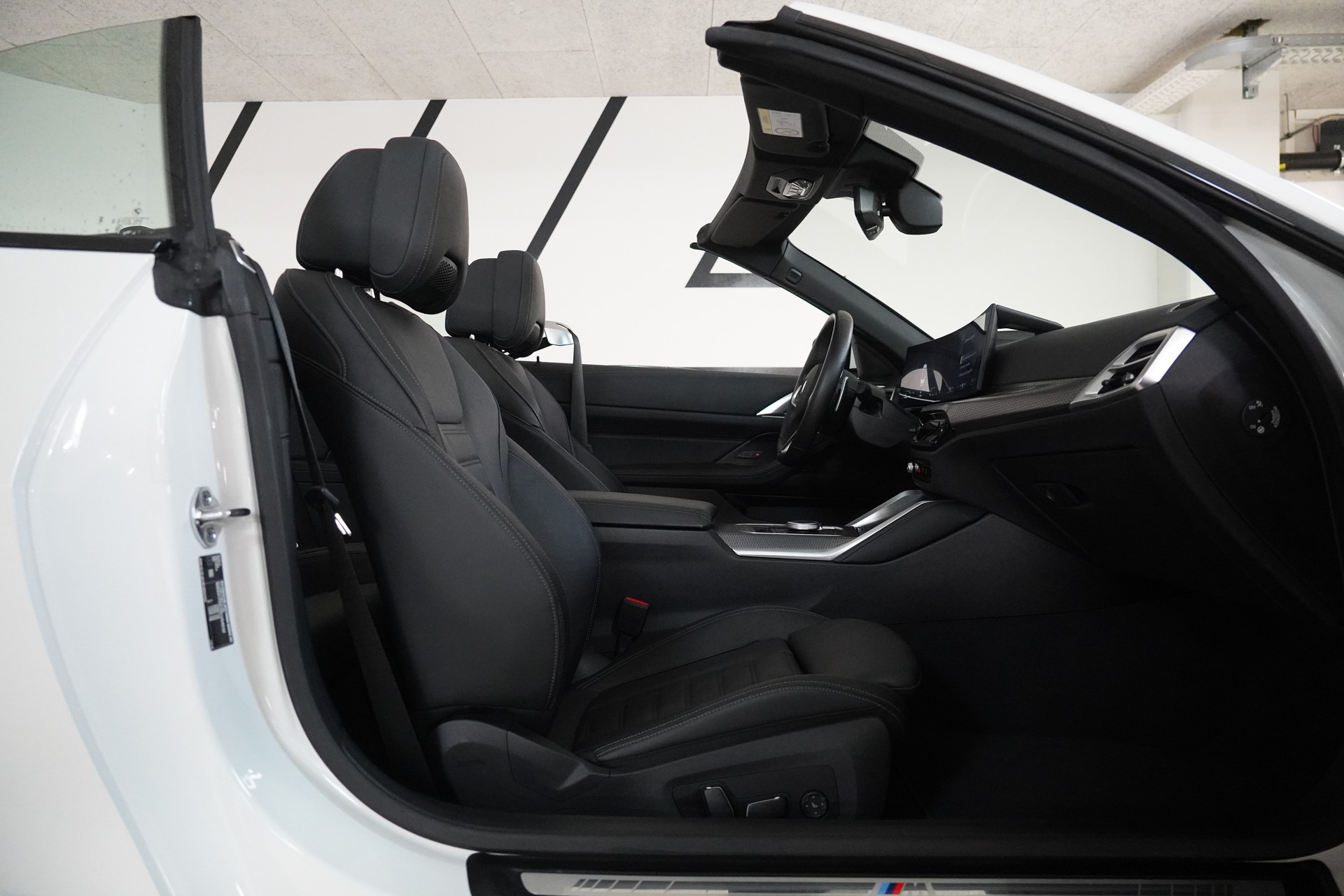 BMW 430i xDrive Cabriolet M Sport Steptronic-image-21