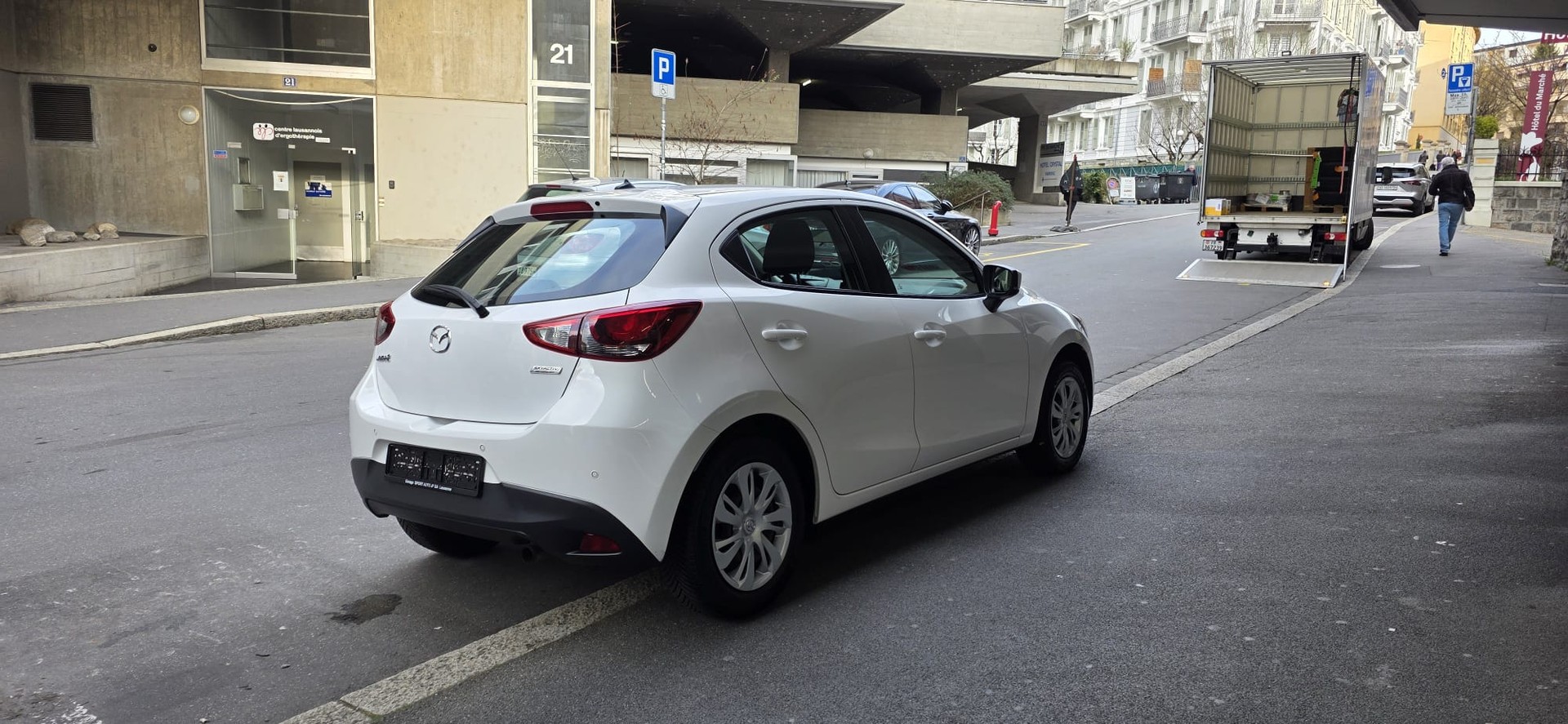 MAZDA 2 SKYACTIV-G 90 Ambition-showroom-element-1