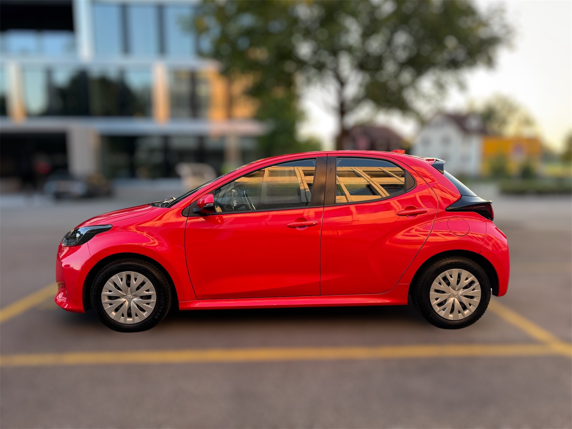 TOYOTA Yaris 1.5 Comfort e-CVT-image-7