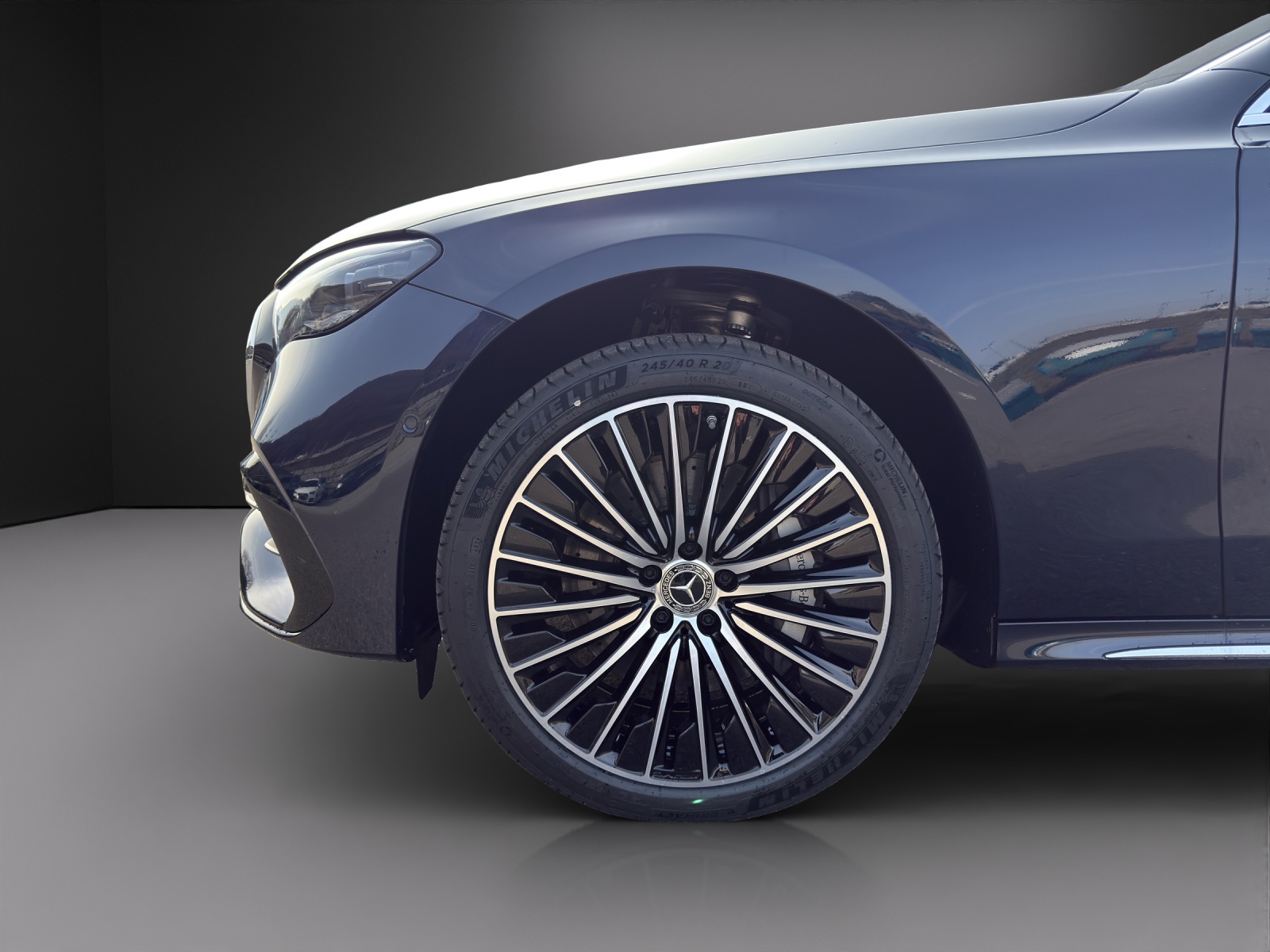 MERCEDES-BENZ E 300 de T 4Matic EQ Hybrid 9G-Tronic-image-7
