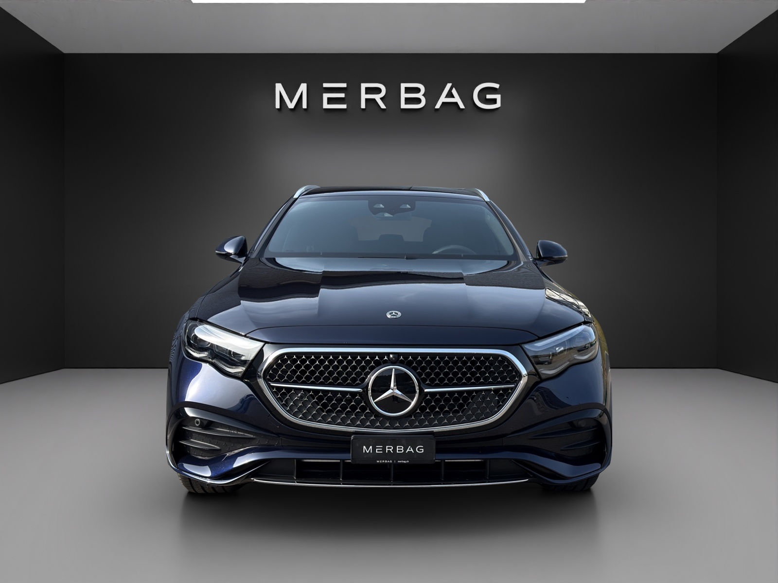 MERCEDES-BENZ E 300 de T 4Matic EQ Hybrid 9G-Tronic-image-6
