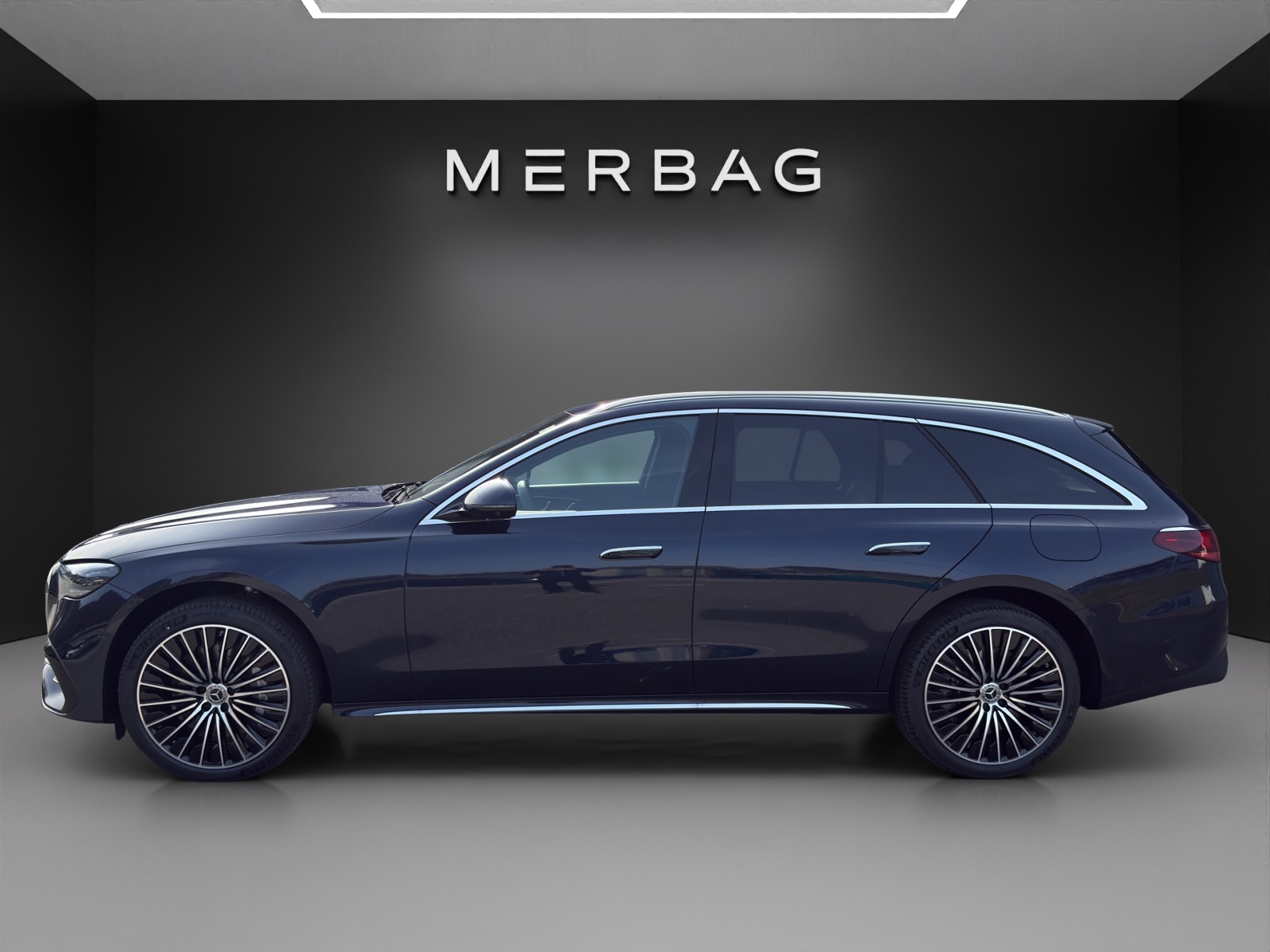 MERCEDES-BENZ E 300 de T 4Matic EQ Hybrid 9G-Tronic-image-1