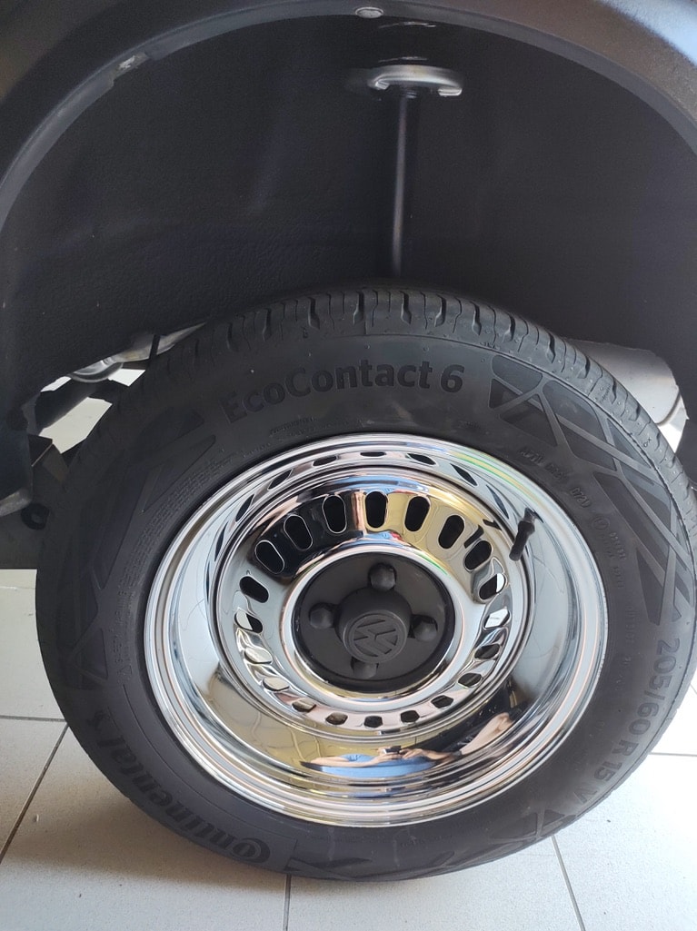 VW Golf 1800 Country Chrom-image-15
