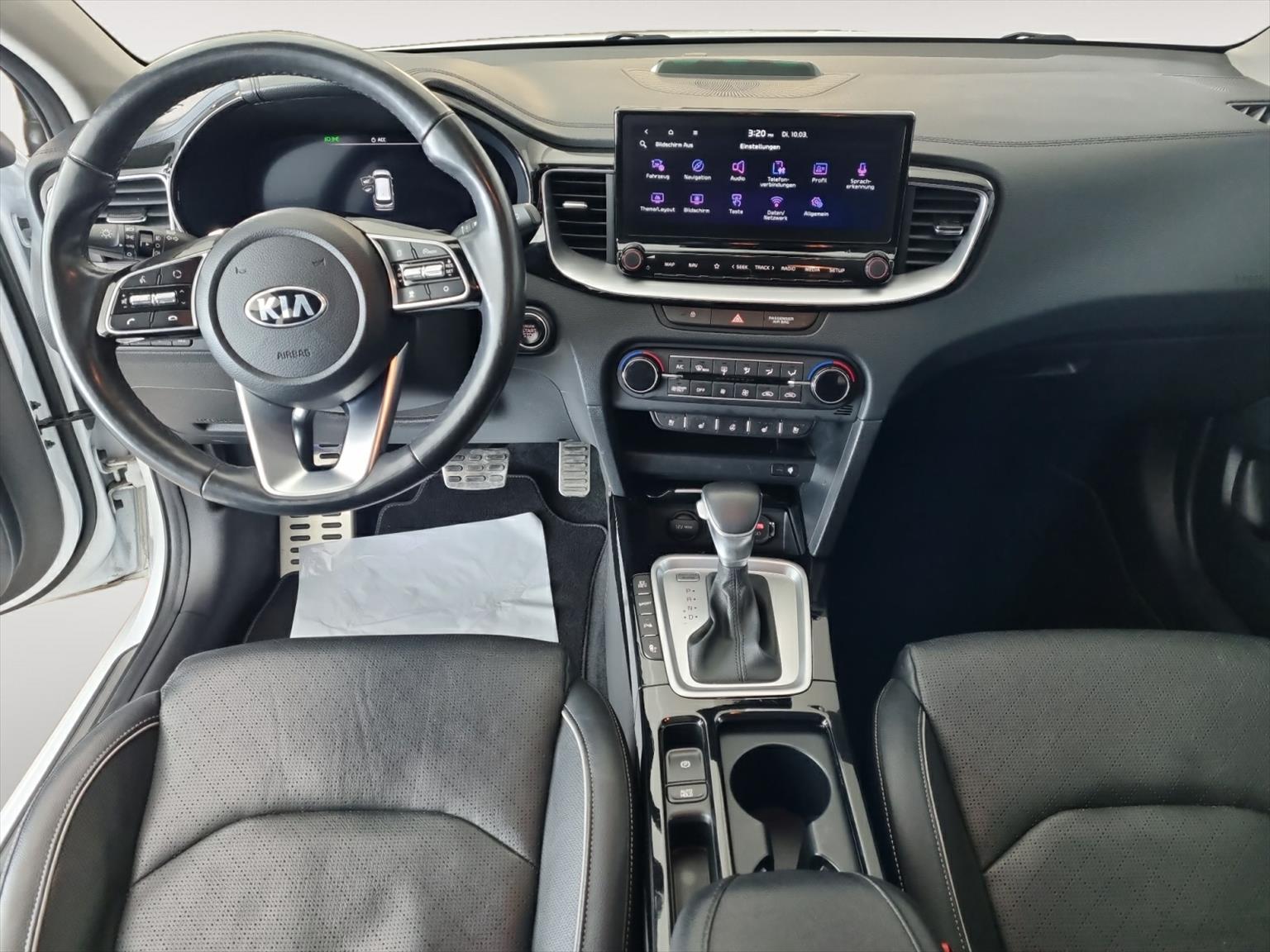 KIA Ceed Sportswagon 1.6 GDi Plug-in Hybrid Style DCT-image-4