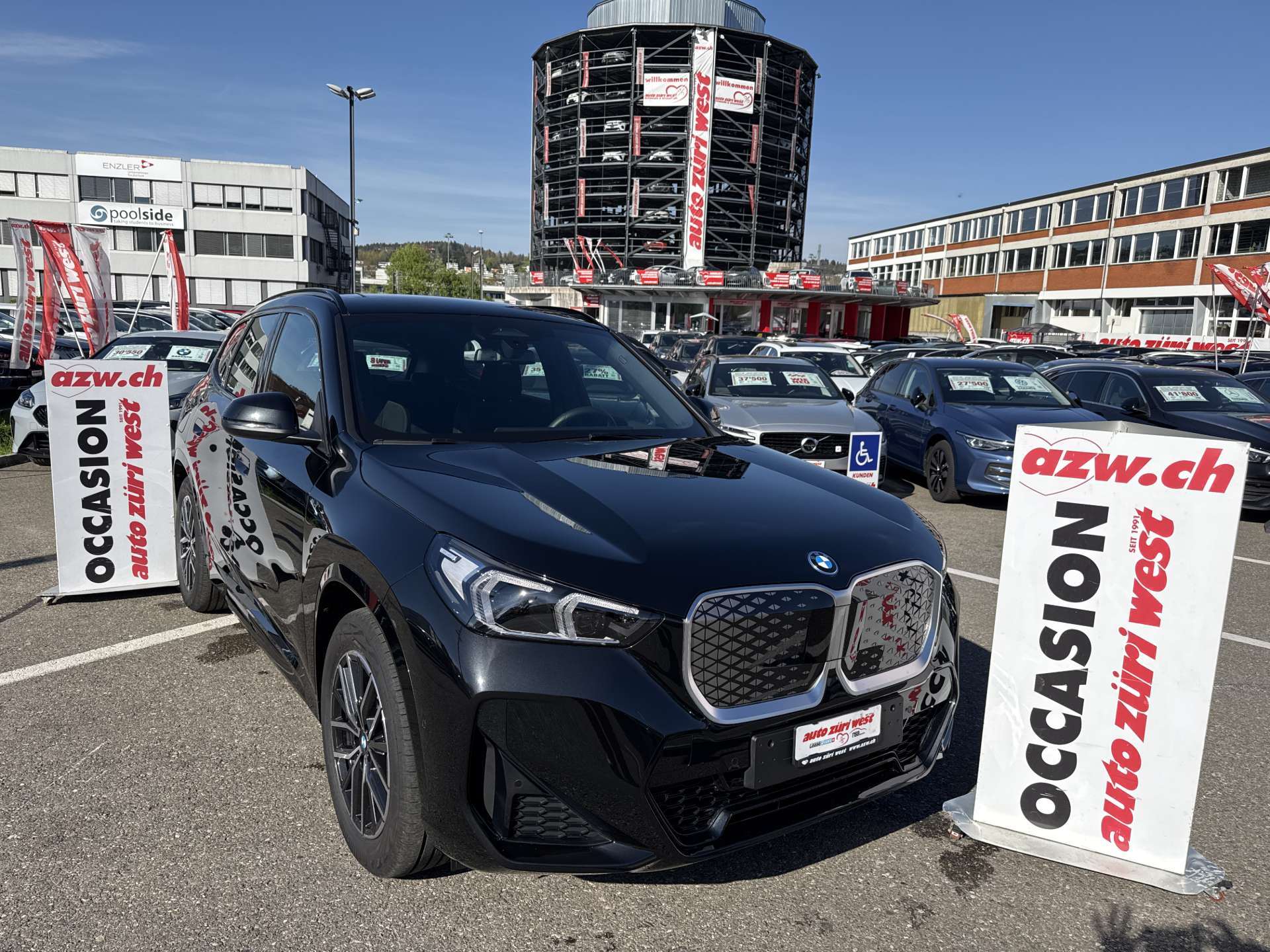 BMW iX1 xDrive 30 M Sport 306PS Automat-image-0