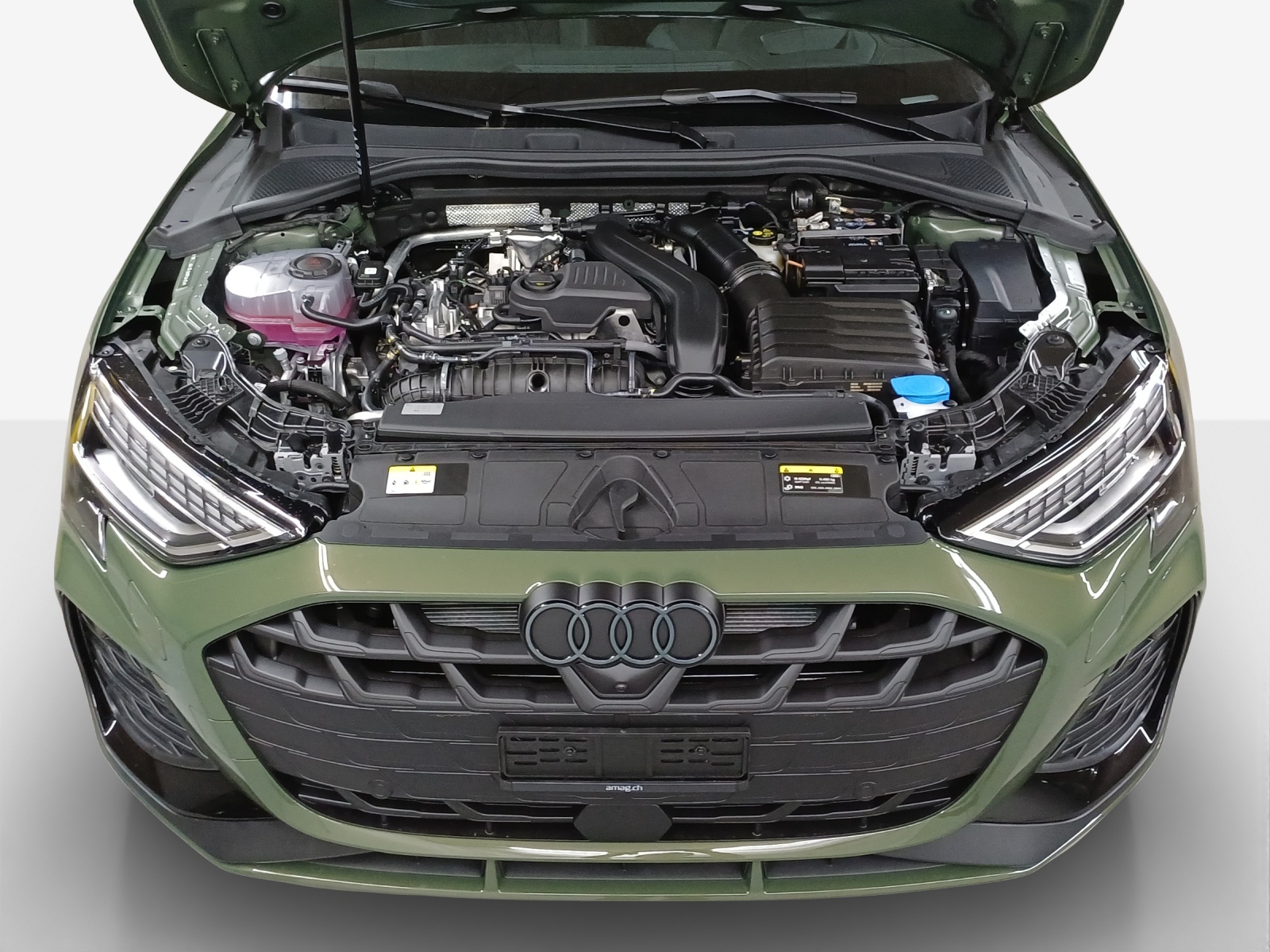AUDI A3 Sportback TFSI 110 kW S line Attraction S tronic-image-14
