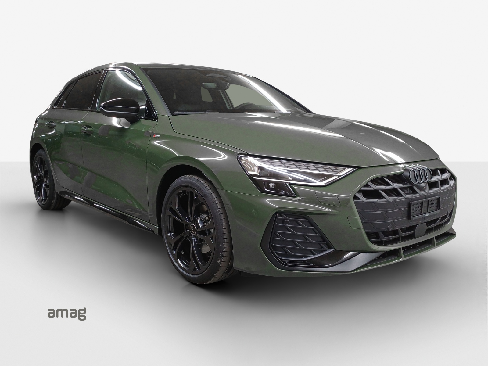 AUDI A3 Sportback TFSI 110 kW S line Attraction S tronic-image-5