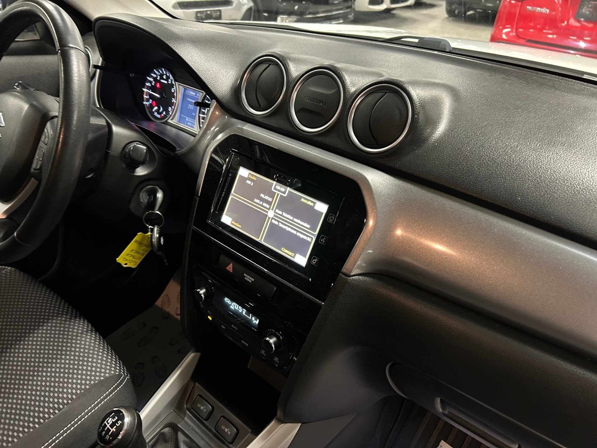 SUZUKI Vitara 1.6 Compact Top-image-14