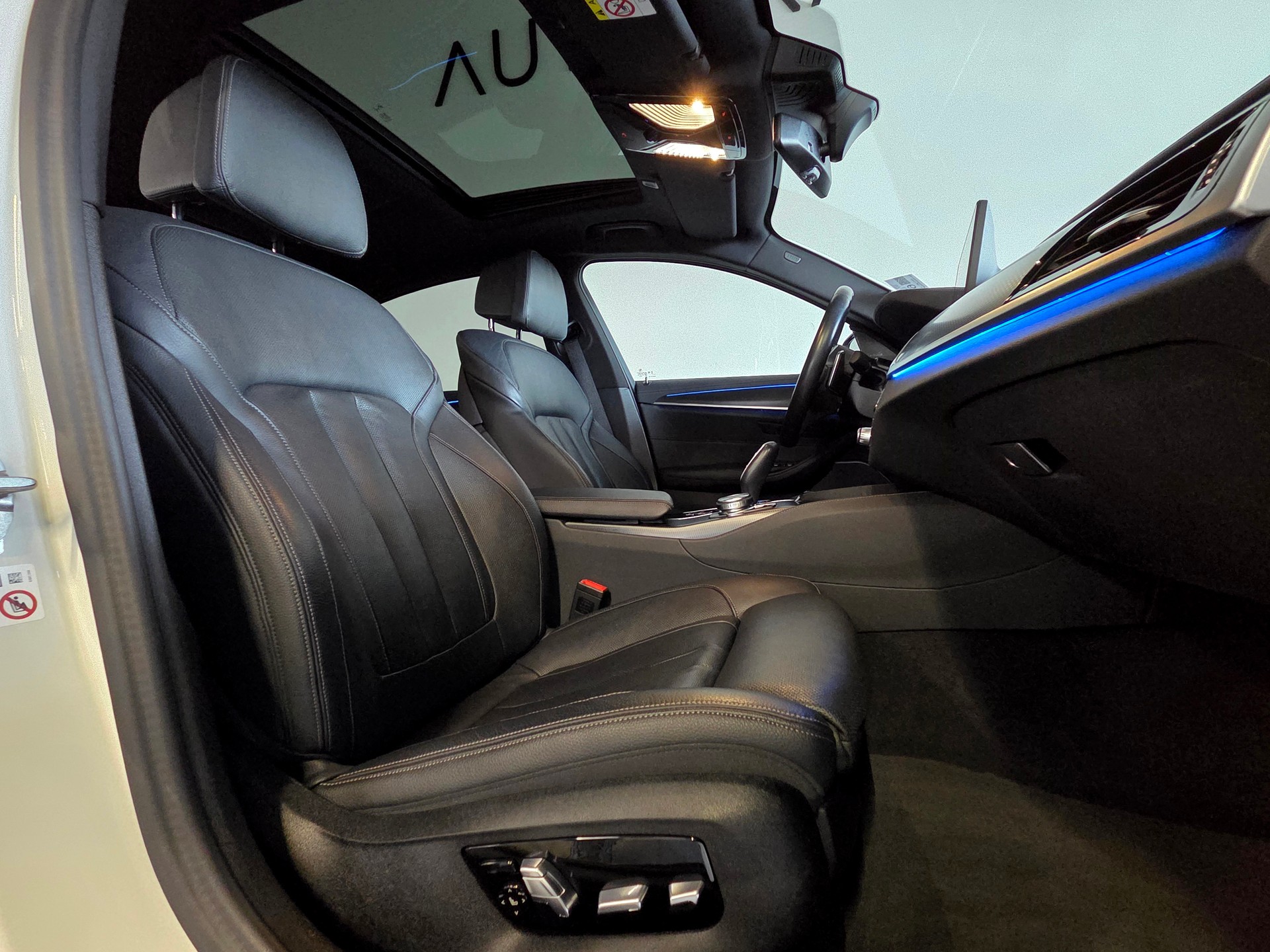 BMW 545e xDrive M-Sport-image-8