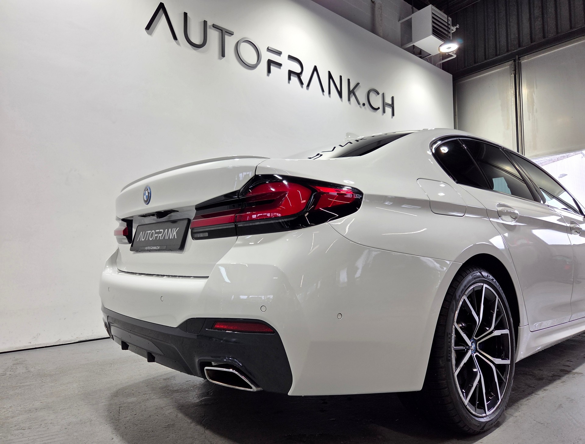 BMW 545e xDrive M-Sport-image-22