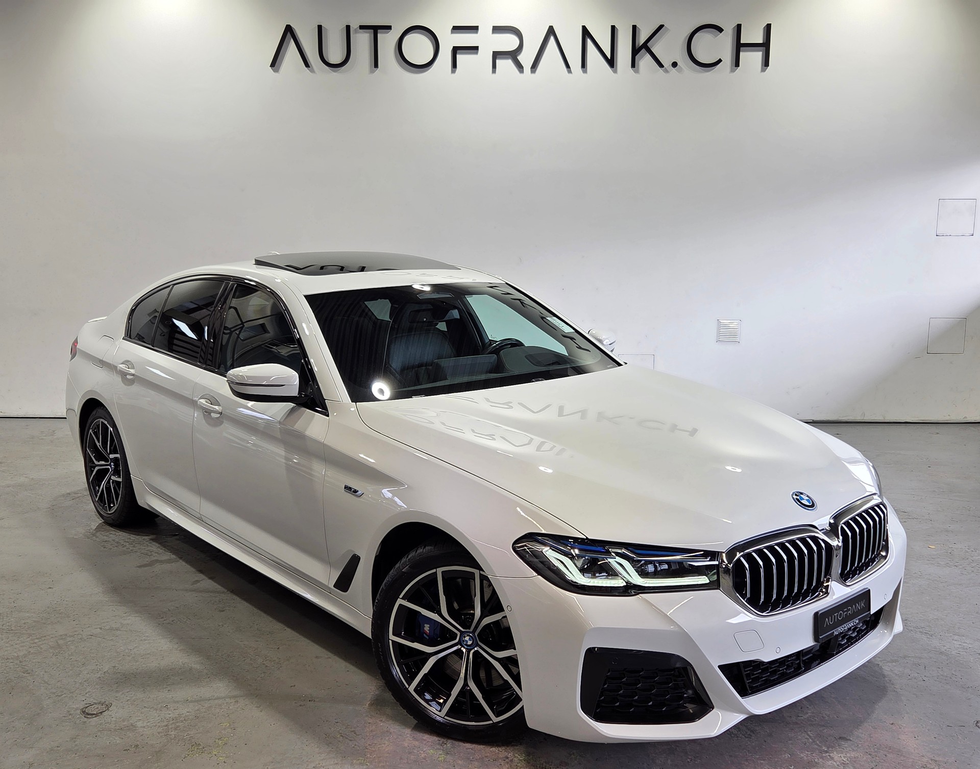 BMW 545e xDrive M-Sport-image-4