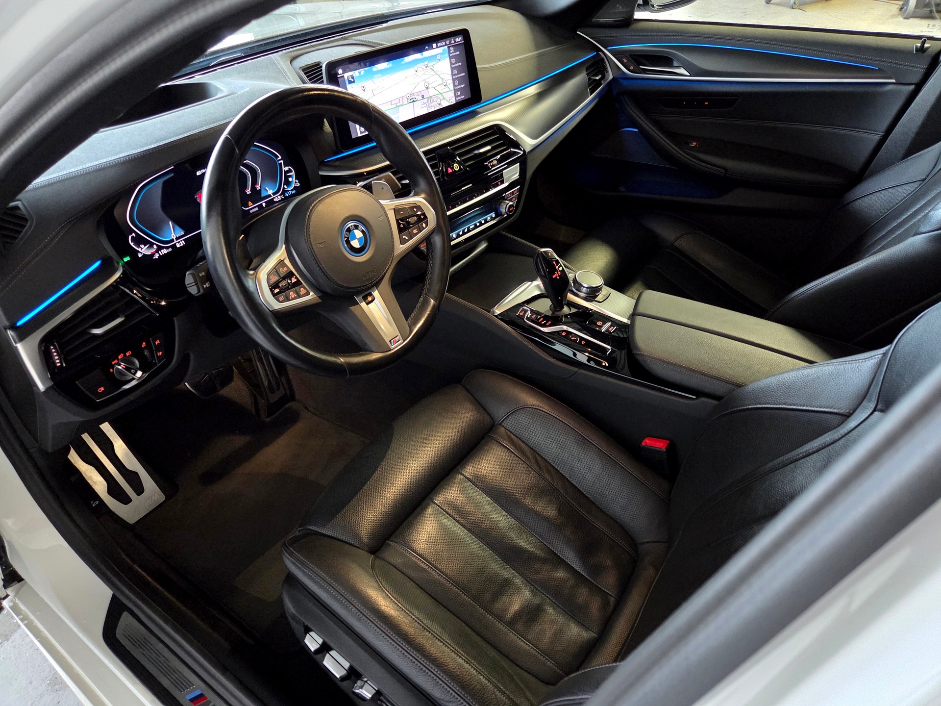 BMW 545e xDrive M-Sport-image-13