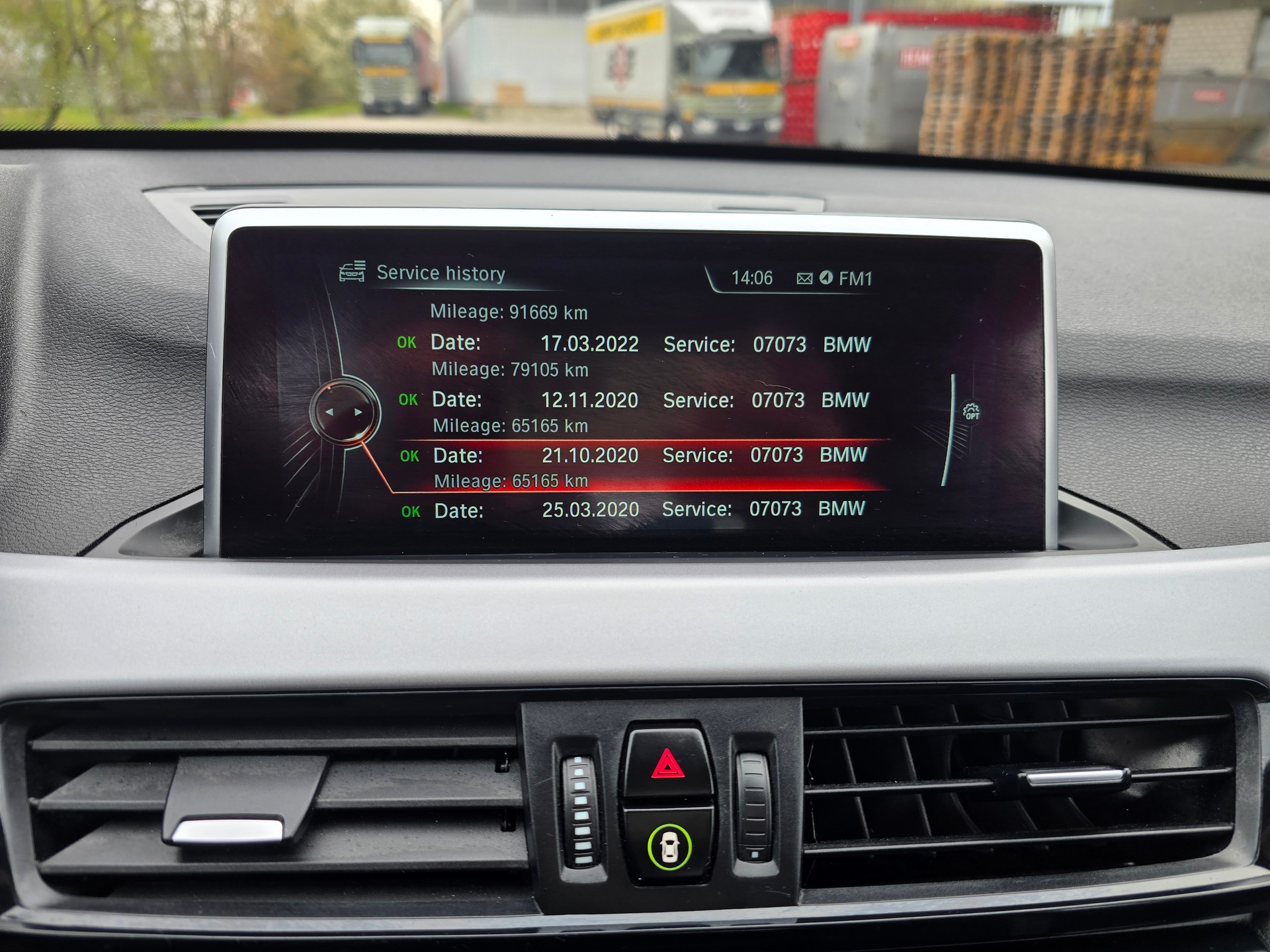 BMW X1 xDrive 20d xLine Steptronic-image-27