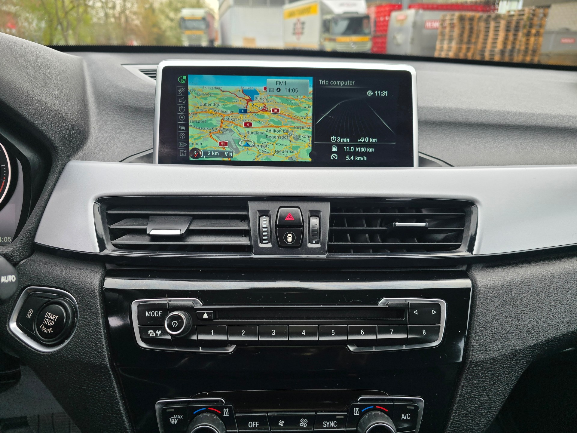 BMW X1 xDrive 20d xLine Steptronic-image-24