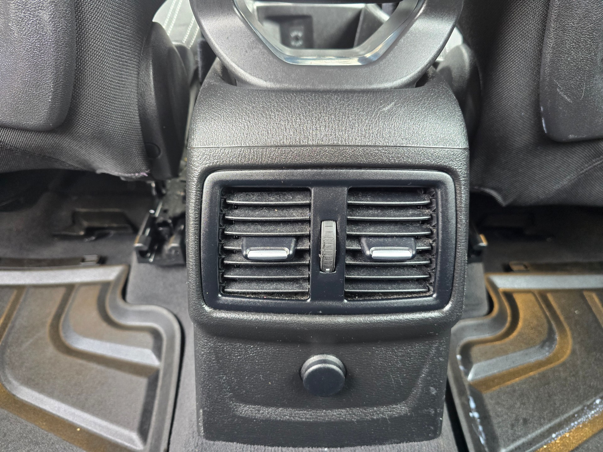 BMW X1 xDrive 20d xLine Steptronic-image-16