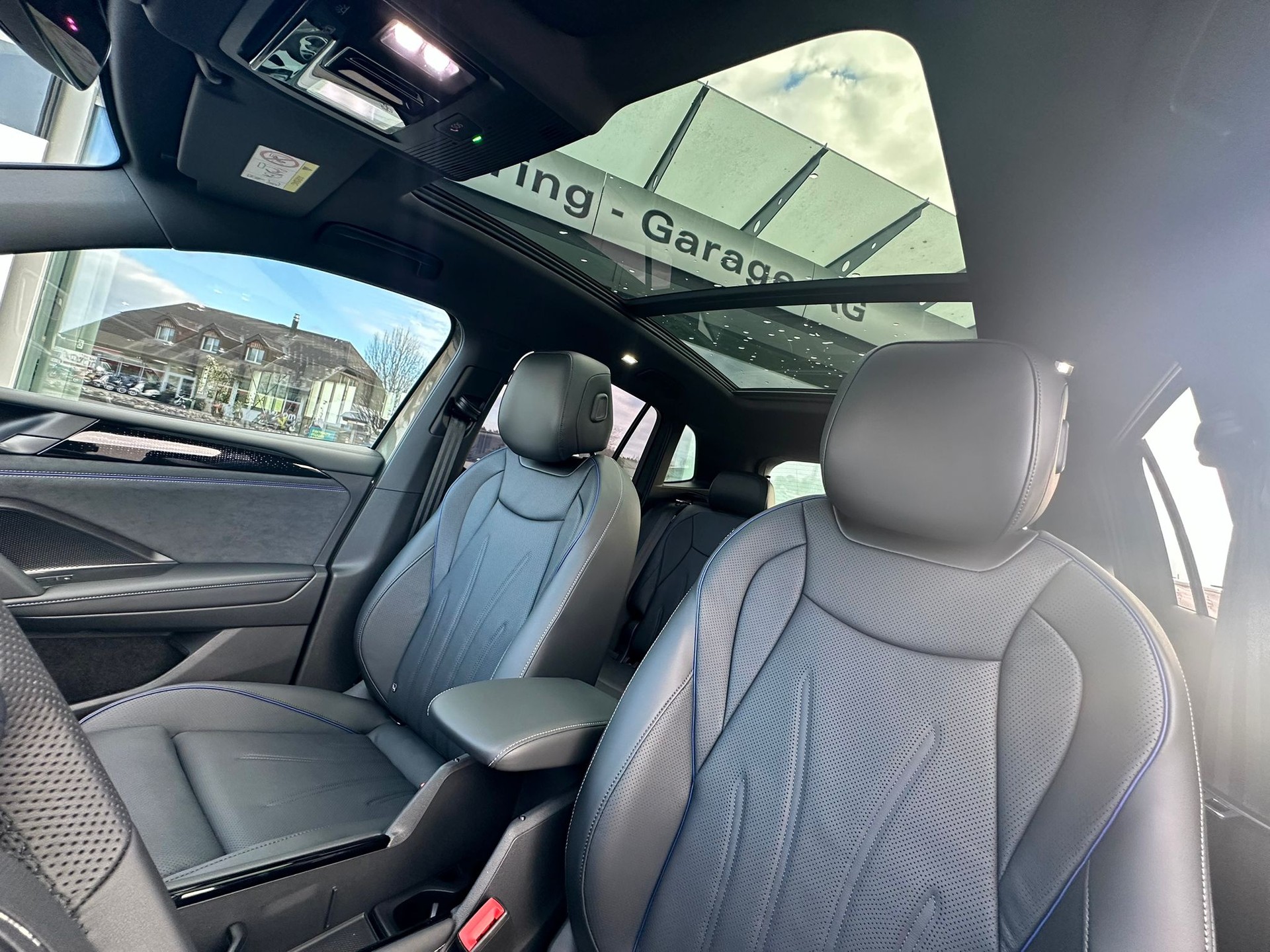 VW Tiguan 2.0 TSI DSG R-Line Plus 4Motion-image-23
