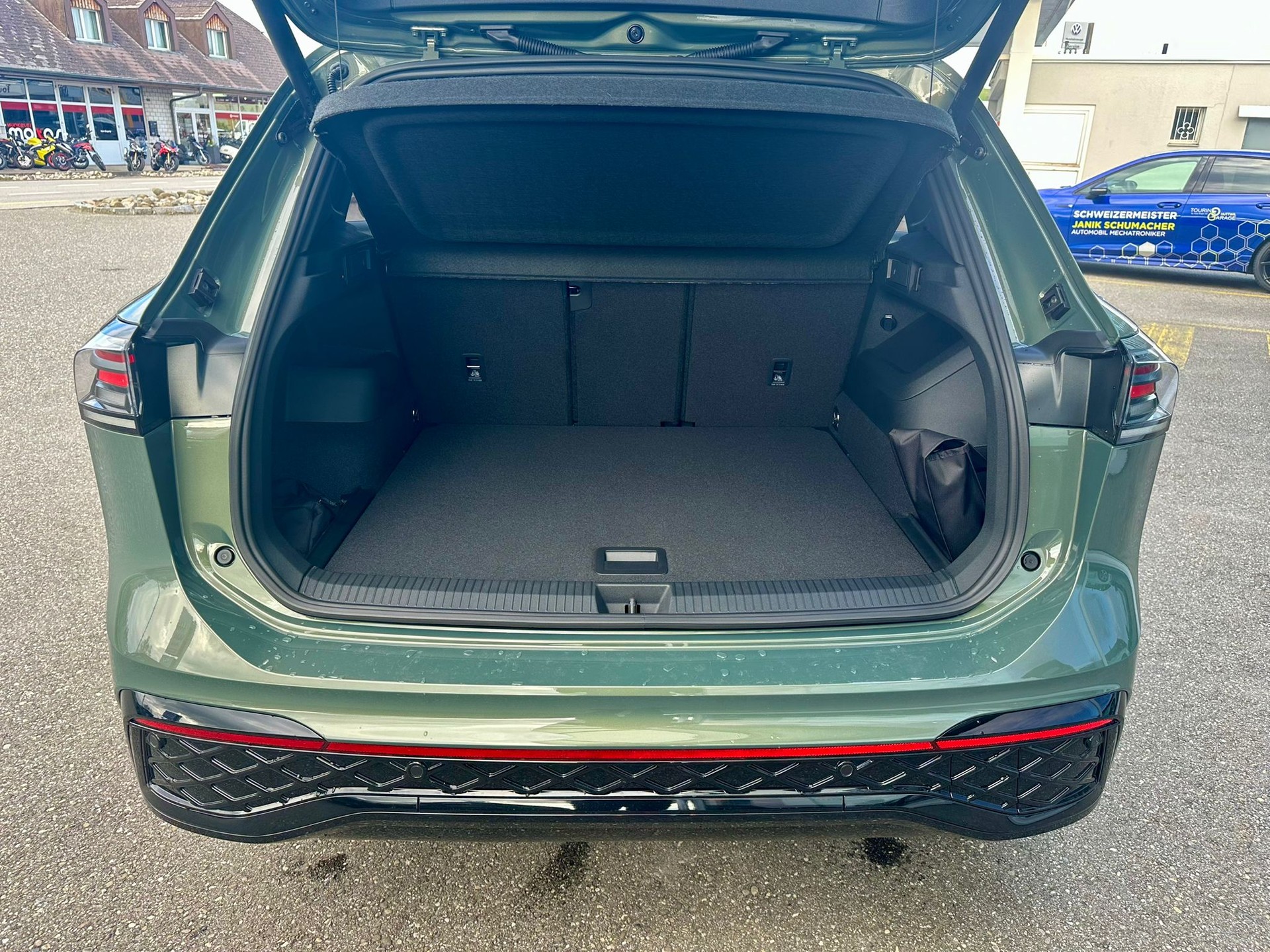 VW Tiguan 2.0 TSI DSG R-Line Plus 4Motion-image-27