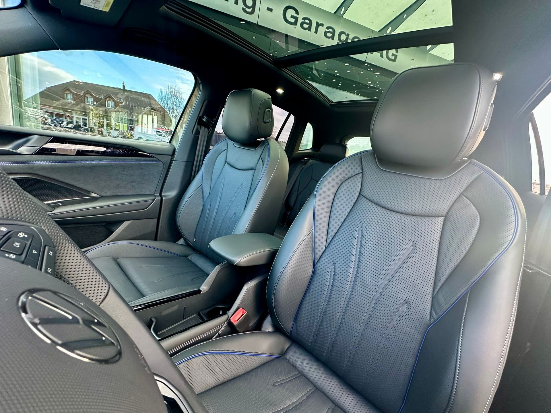 VW Tiguan 2.0 TSI DSG R-Line Plus 4Motion-image-22