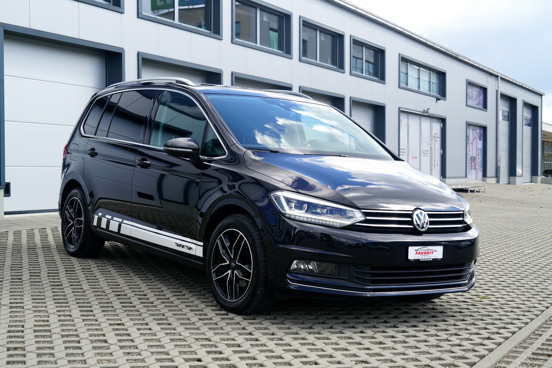 VW Touran 2.0 TDI **7-Sitze** BlueMotion Technology Highline DSG (CH)-image-9