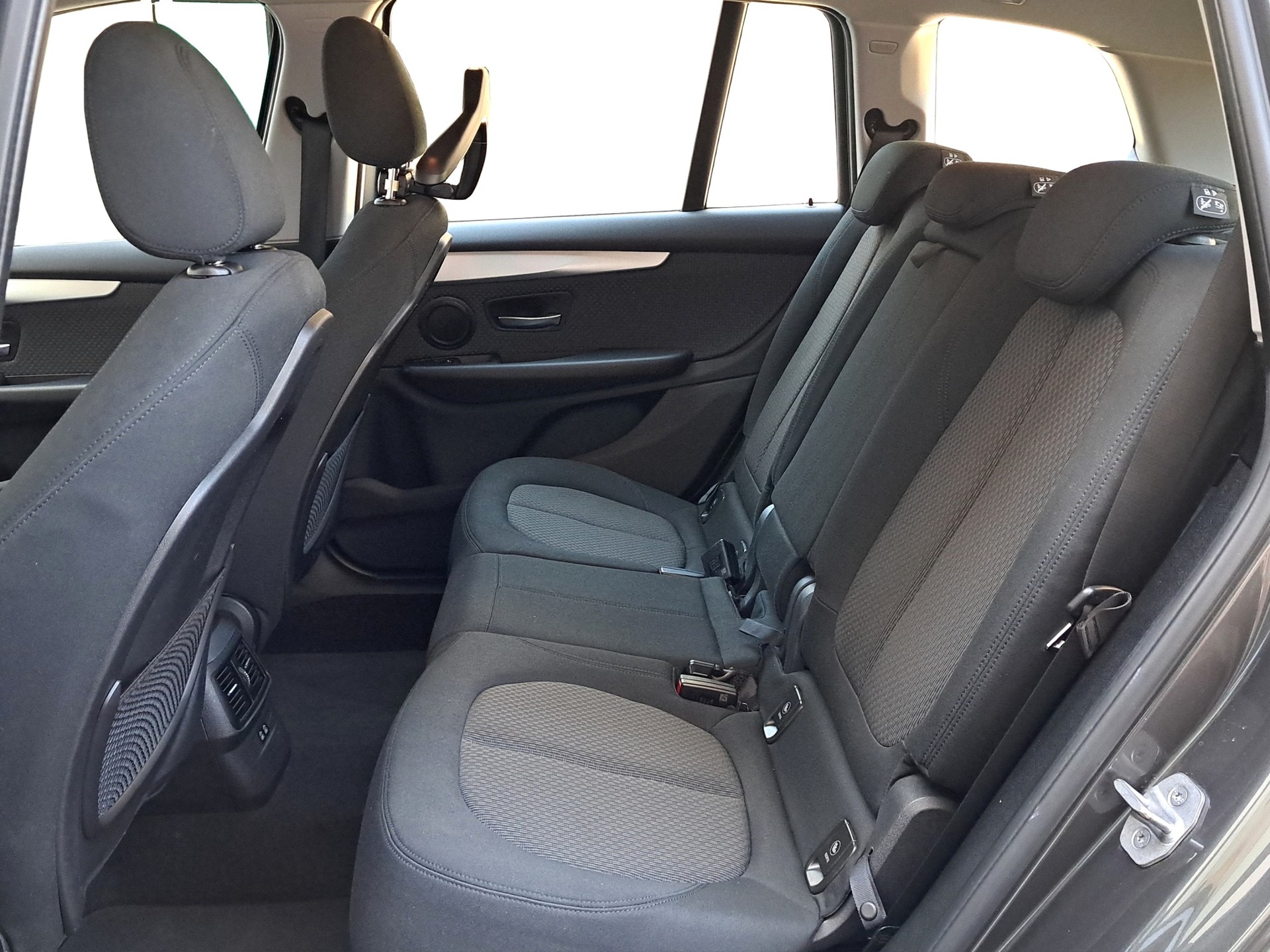 BMW 218d xDrive Gran Tourer Steptronic-image-10