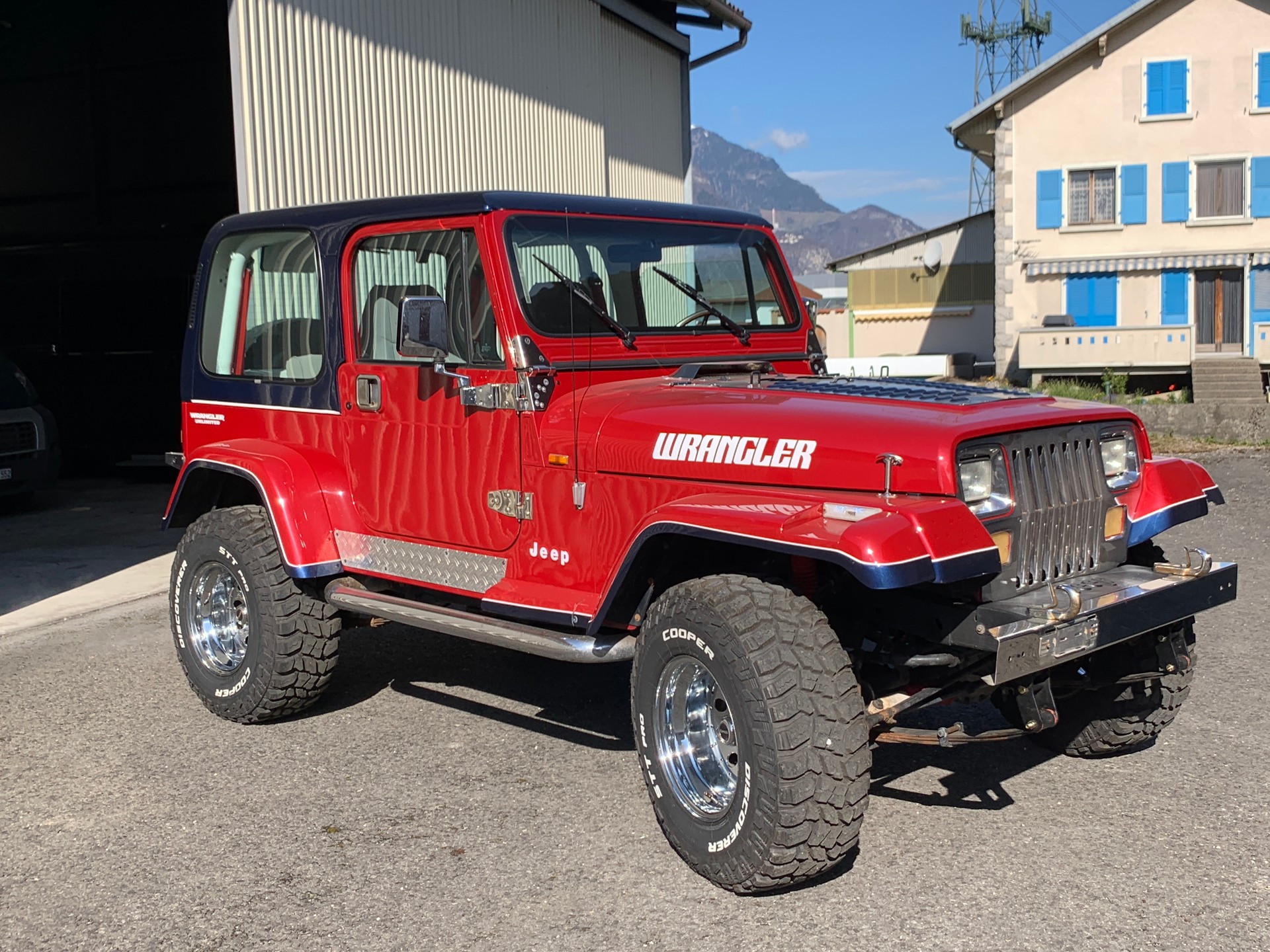 JEEP Wrangler 4.0 Laredo-image-2