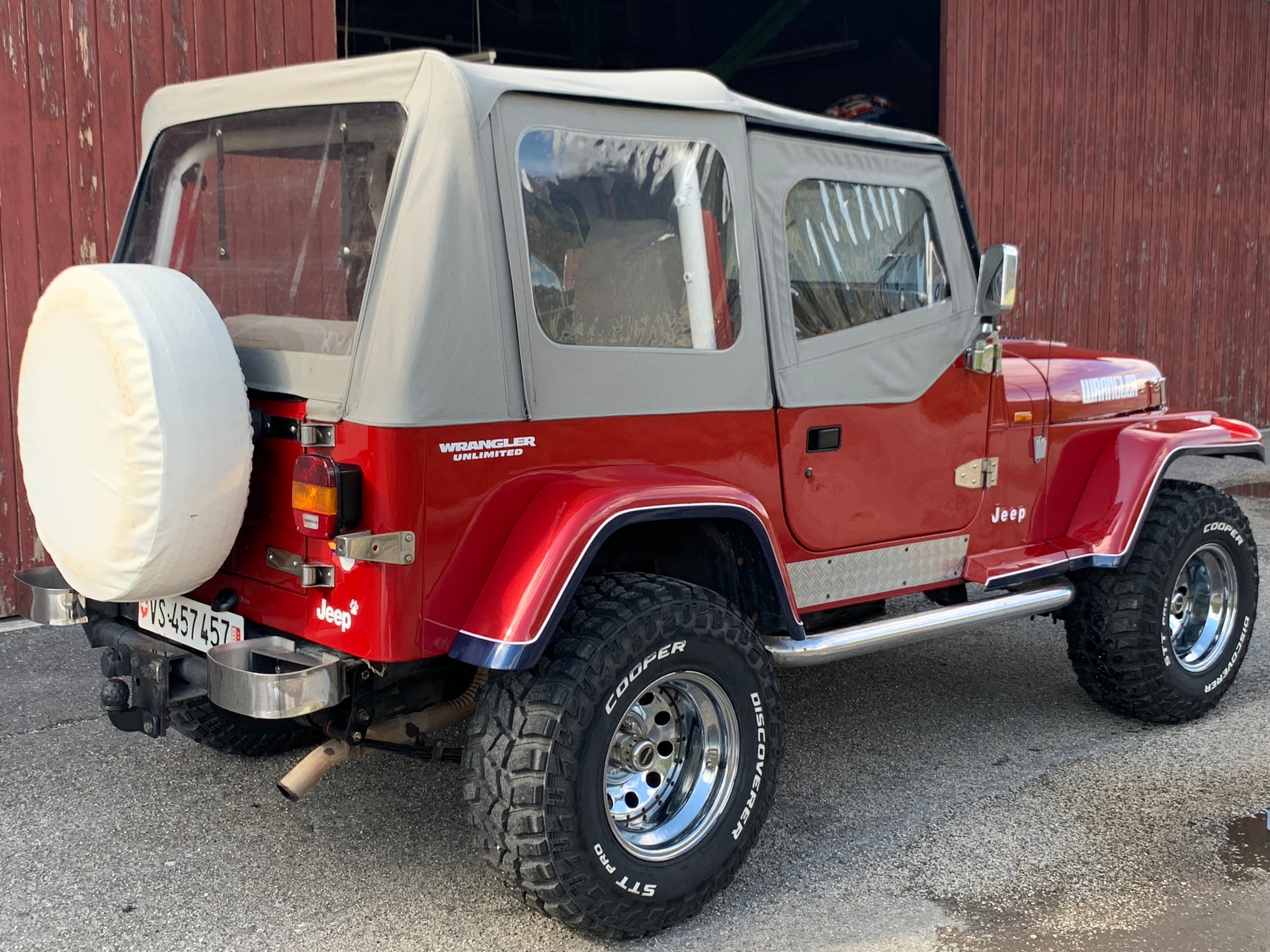 JEEP Wrangler 4.0 Laredo-image-1