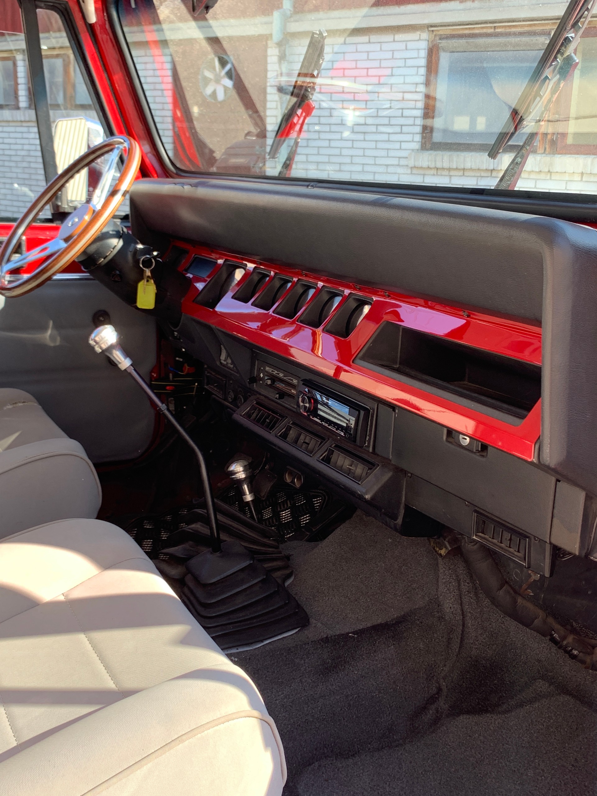 JEEP Wrangler 4.0 Laredo-image-5