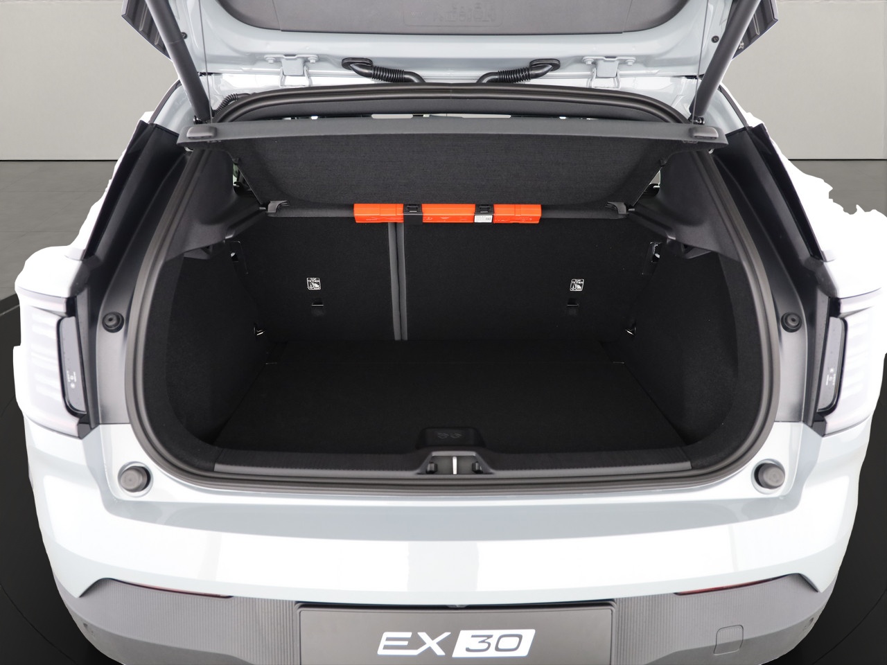 VOLVO EX30 CC E60 Twin Performance AWD-image-3