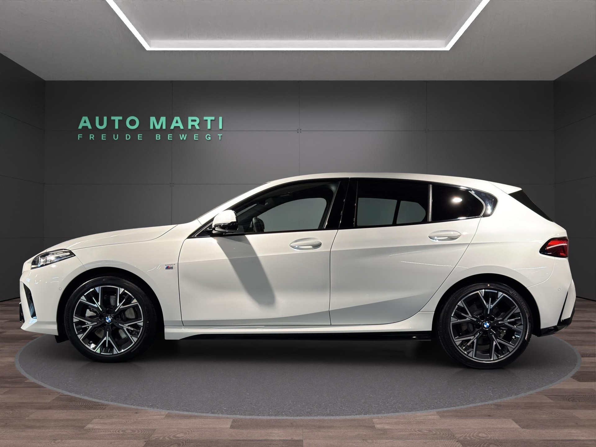 BMW 123 xDrive M Sport-image-1