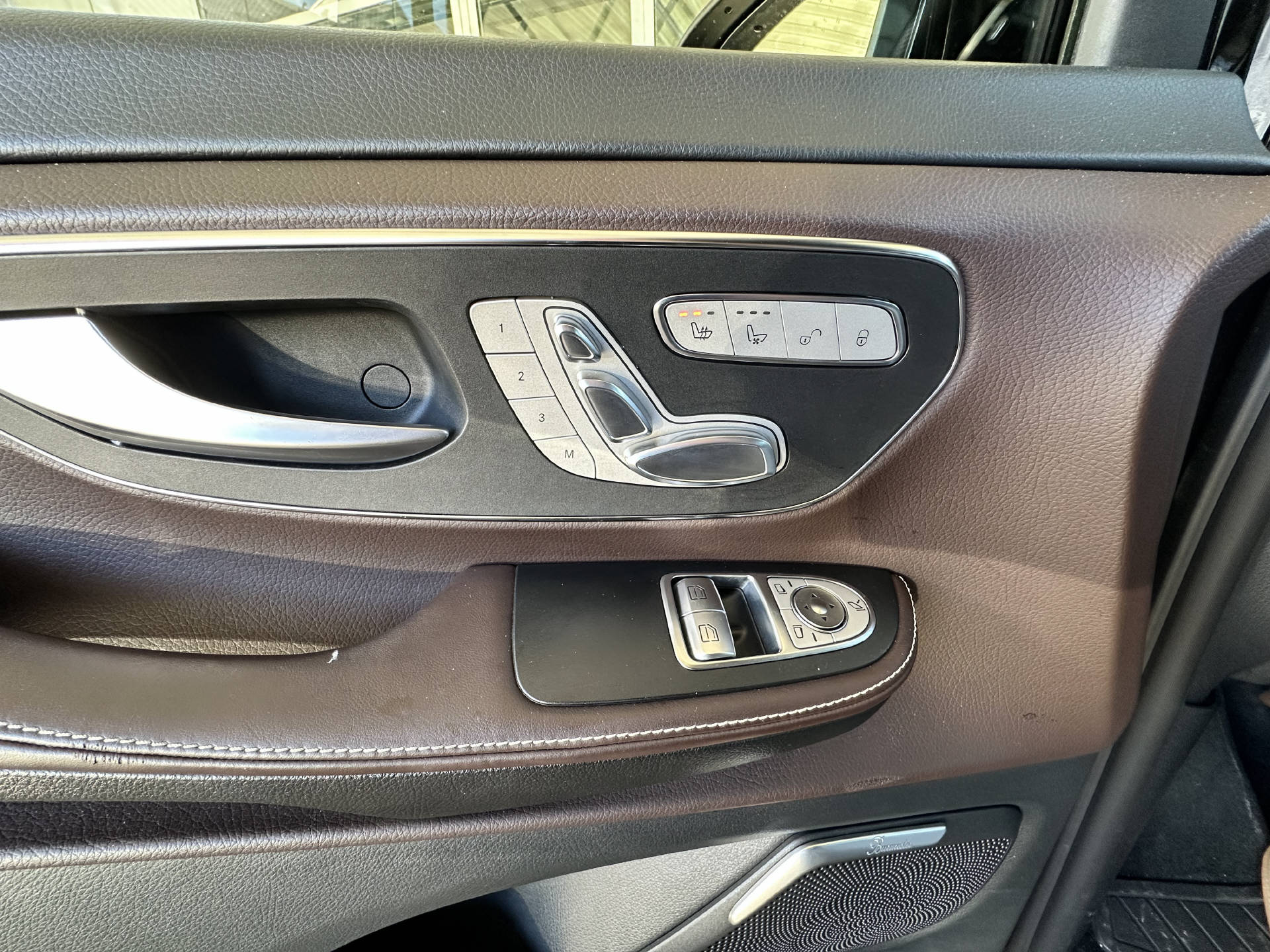 MERCEDES-BENZ V 250 d Avantgarde lang 4Matic-image-15