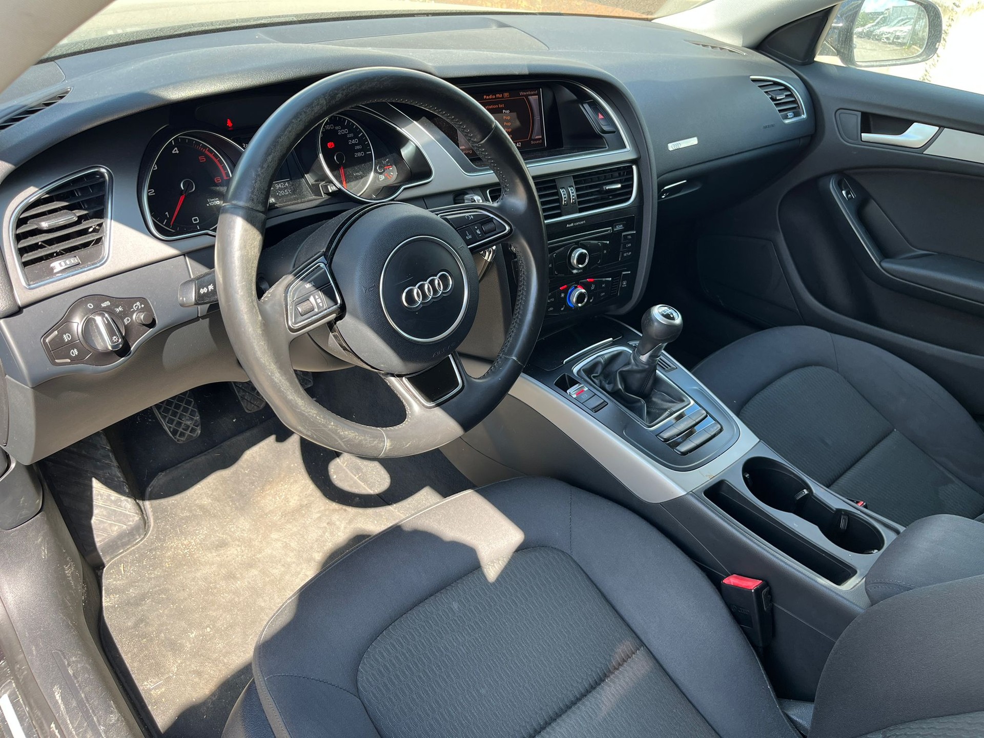 AUDI A5 Sportback 2.0 TDI-image-9