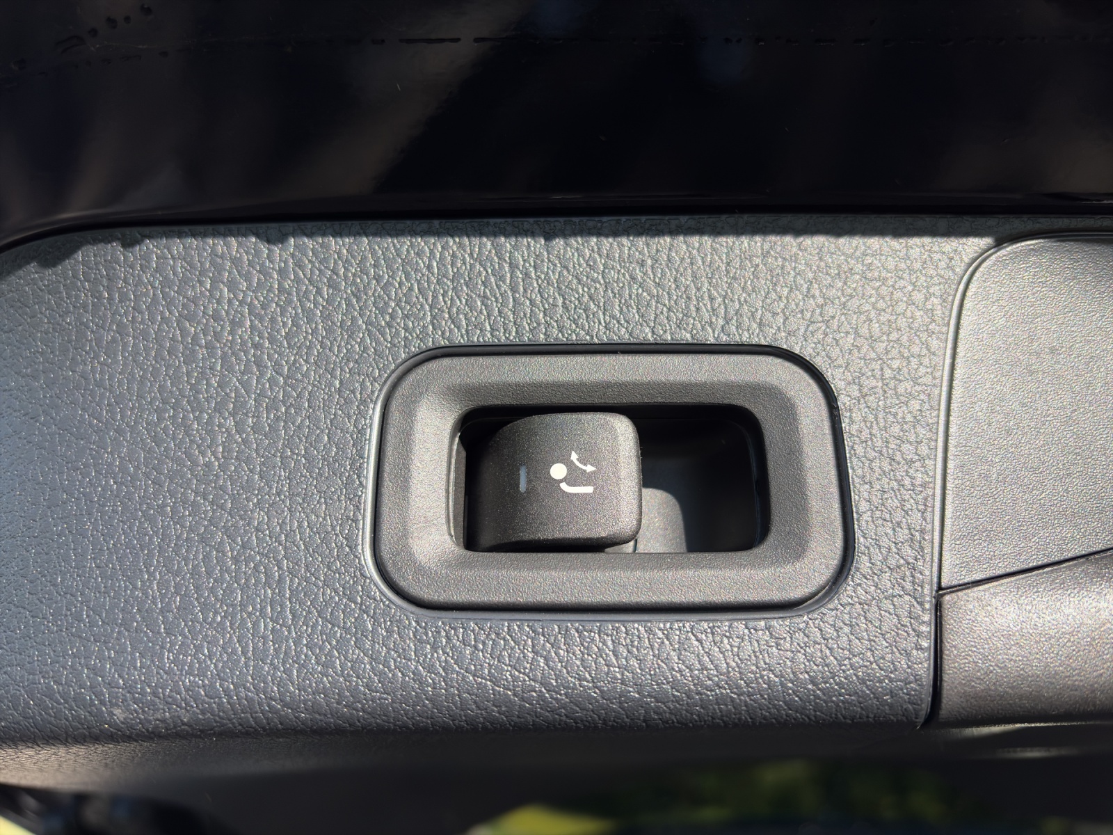 MERCEDES-BENZ GLB AMG 35 4Matic 8G-Tronic-image-9