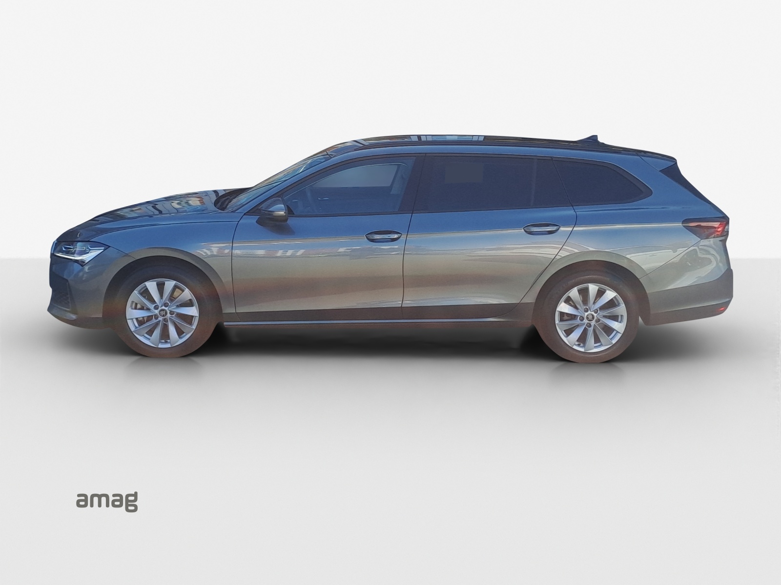 SKODA Superb Combi 2.0 TDi Selection 4x4 DSG-image-1