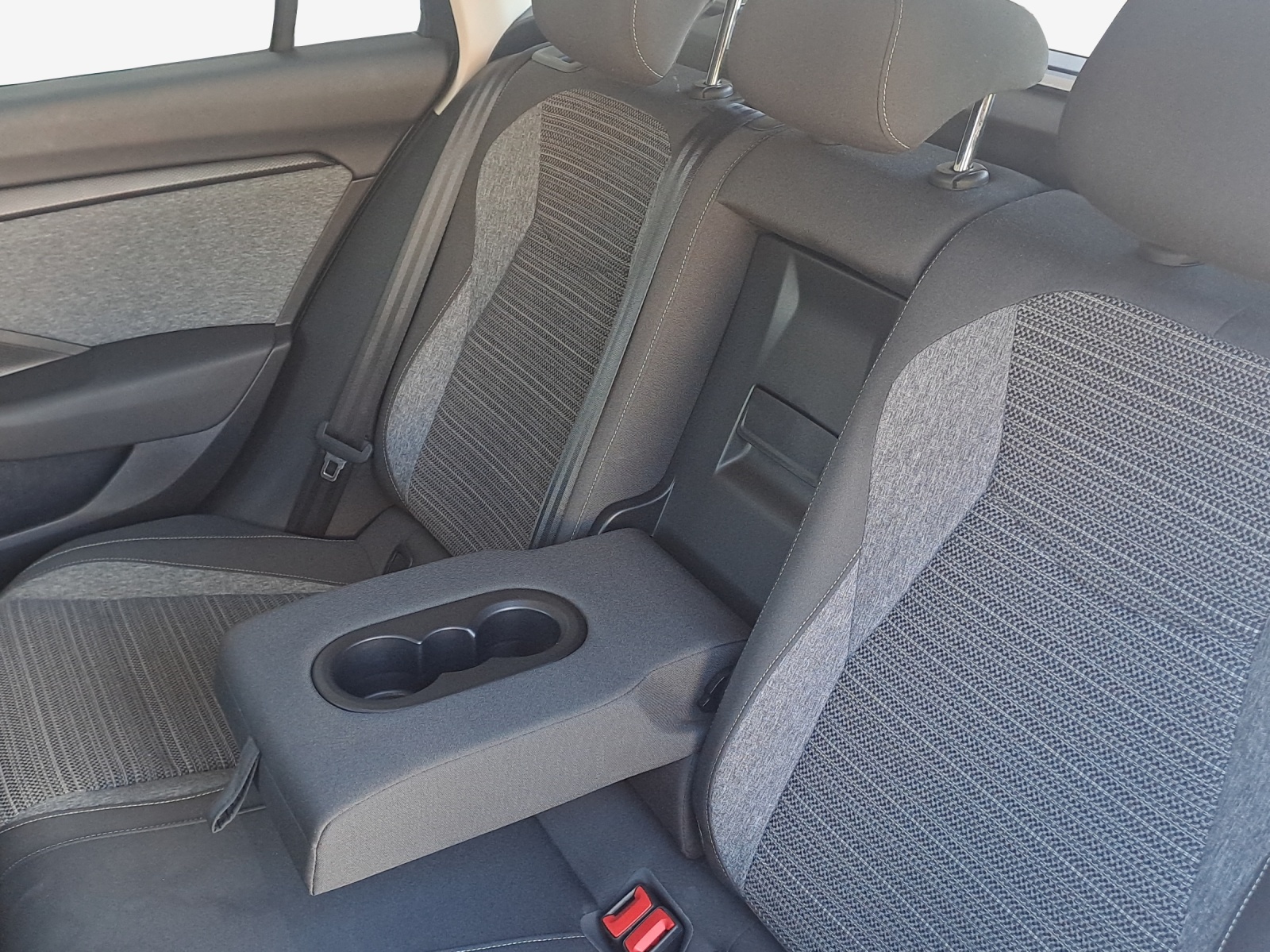 SKODA Superb Combi 2.0 TDi Selection 4x4 DSG-image-11