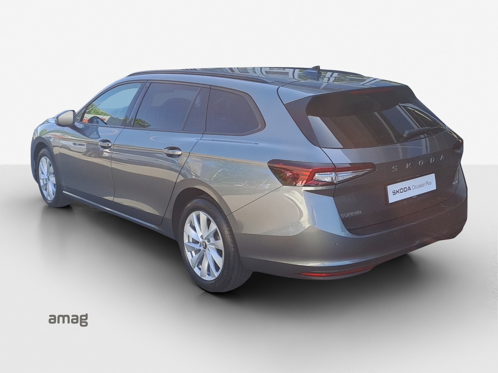 SKODA Superb Combi 2.0 TDi Selection 4x4 DSG-image-2