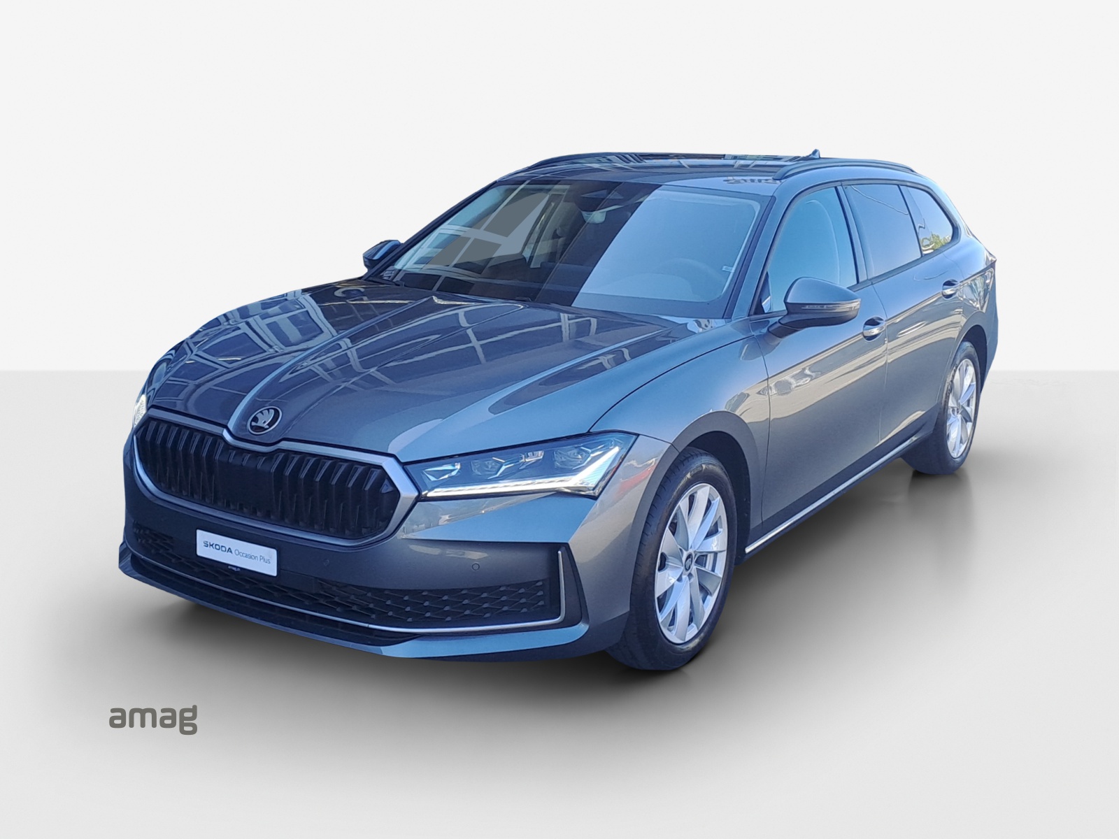 SKODA Superb Combi 2.0 TDi Selection 4x4 DSG-image-0