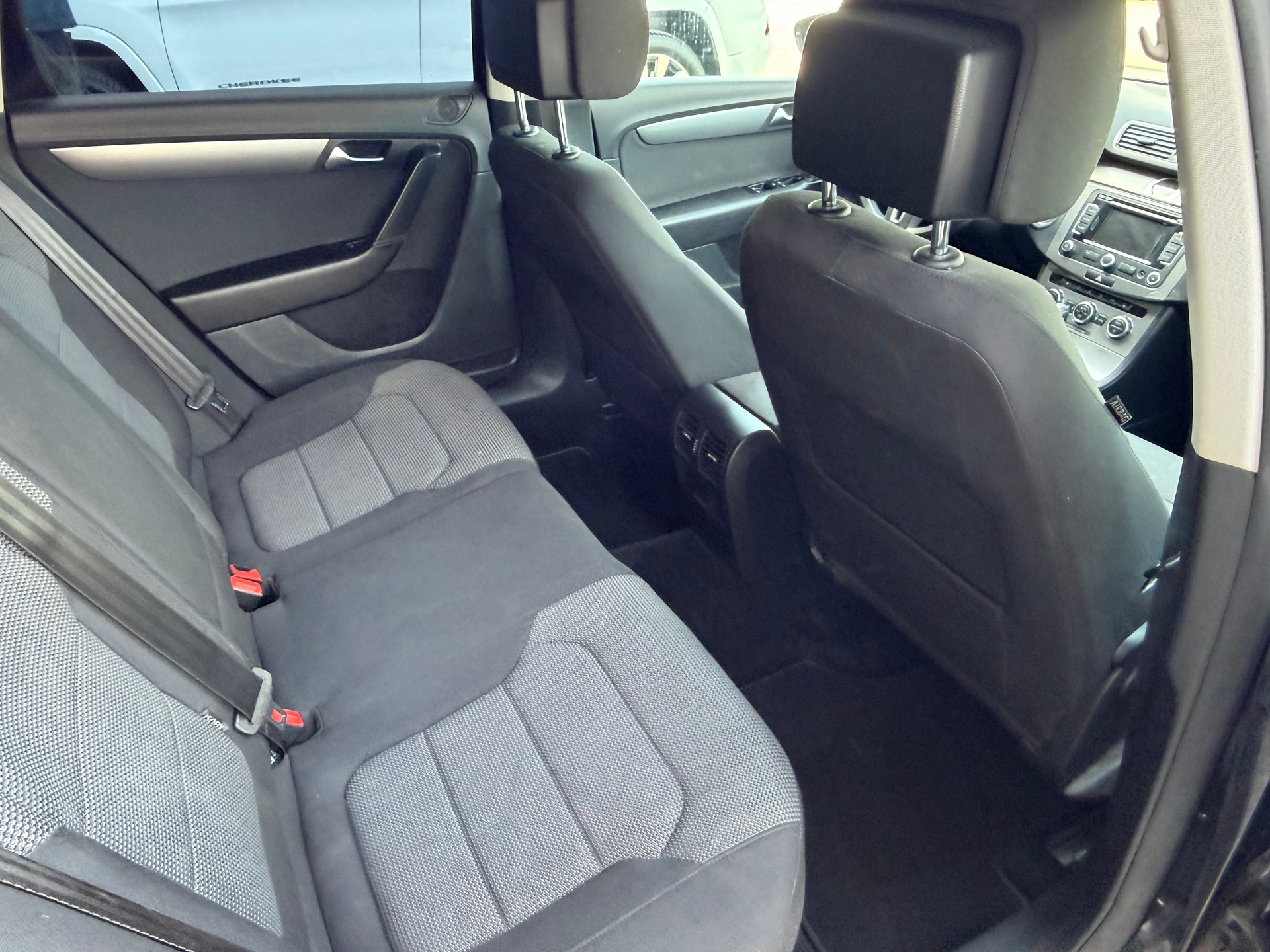 VW Passat Variant 1.4 TSI BMT Comfortline DSG-image-10