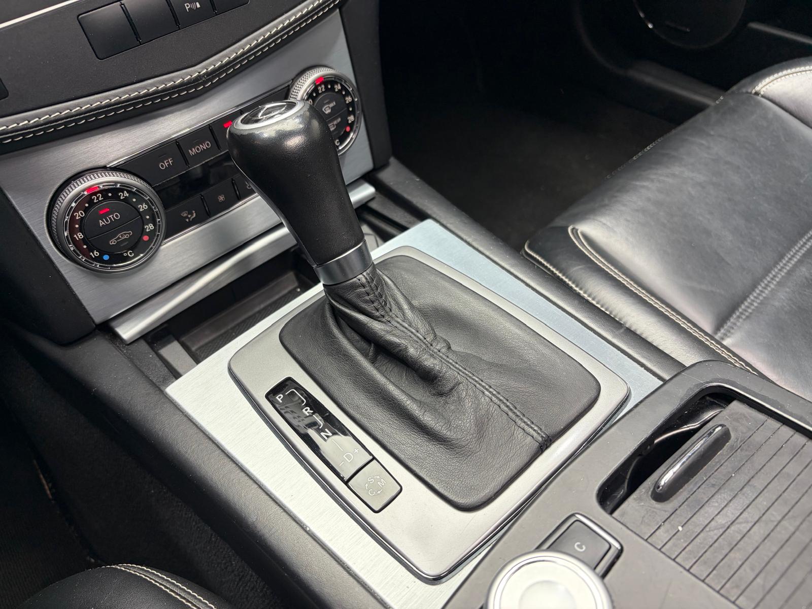 MERCEDES-BENZ C 63 AMG Avantgarde 7G-Tronic-image-26