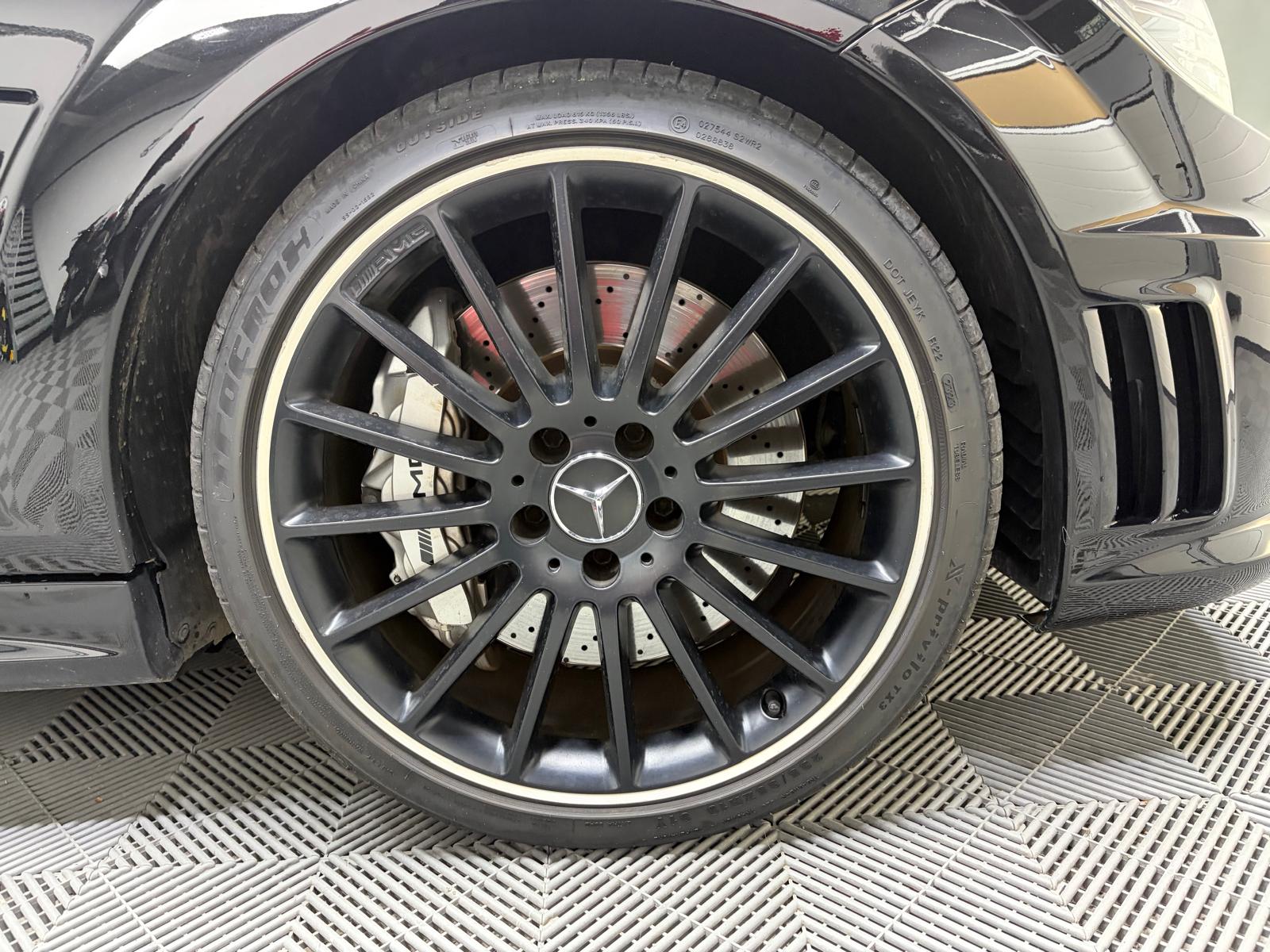MERCEDES-BENZ C 63 AMG Avantgarde 7G-Tronic-image-30