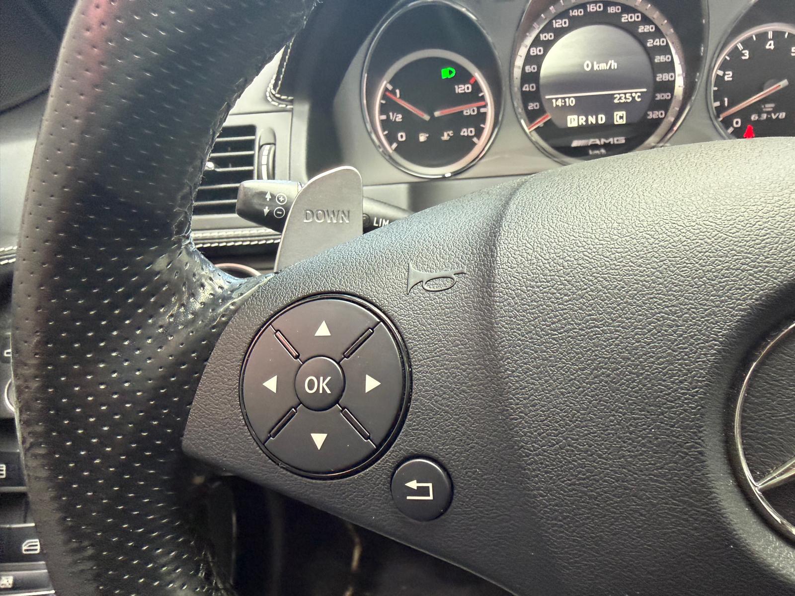MERCEDES-BENZ C 63 AMG Avantgarde 7G-Tronic-image-21