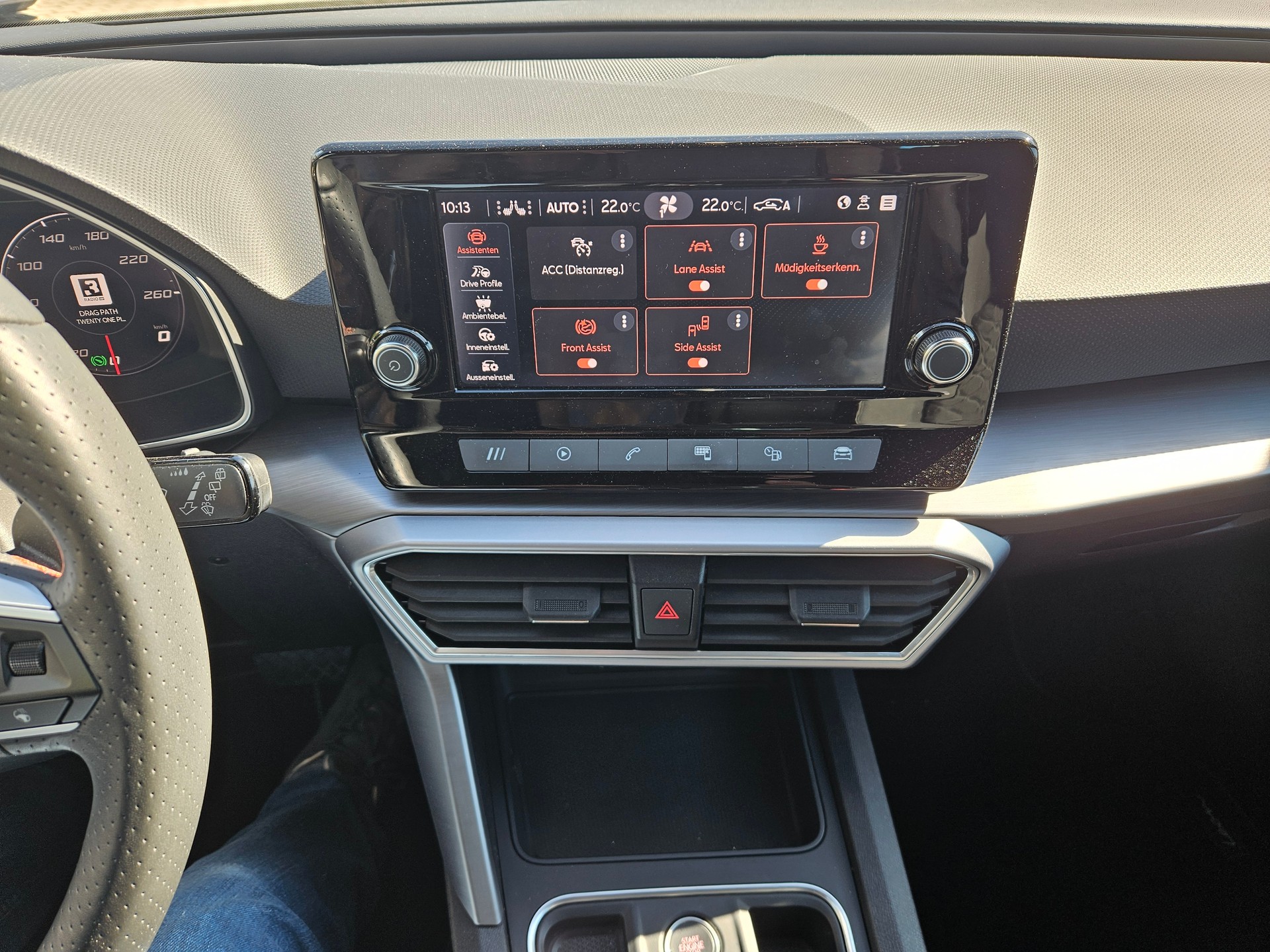 SEAT Leon 1.5 eTSI mHEV DSG FR-image-8