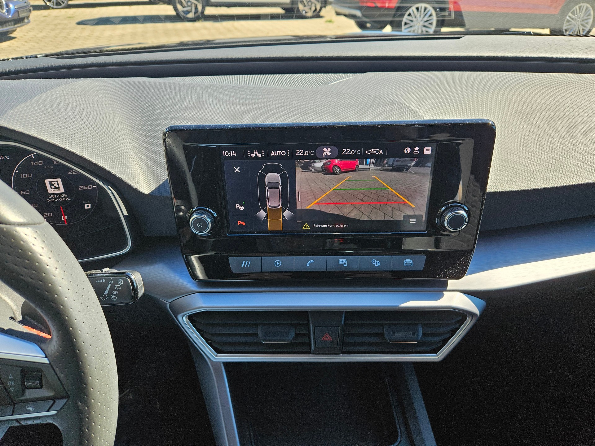 SEAT Leon 1.5 eTSI mHEV DSG FR-image-9
